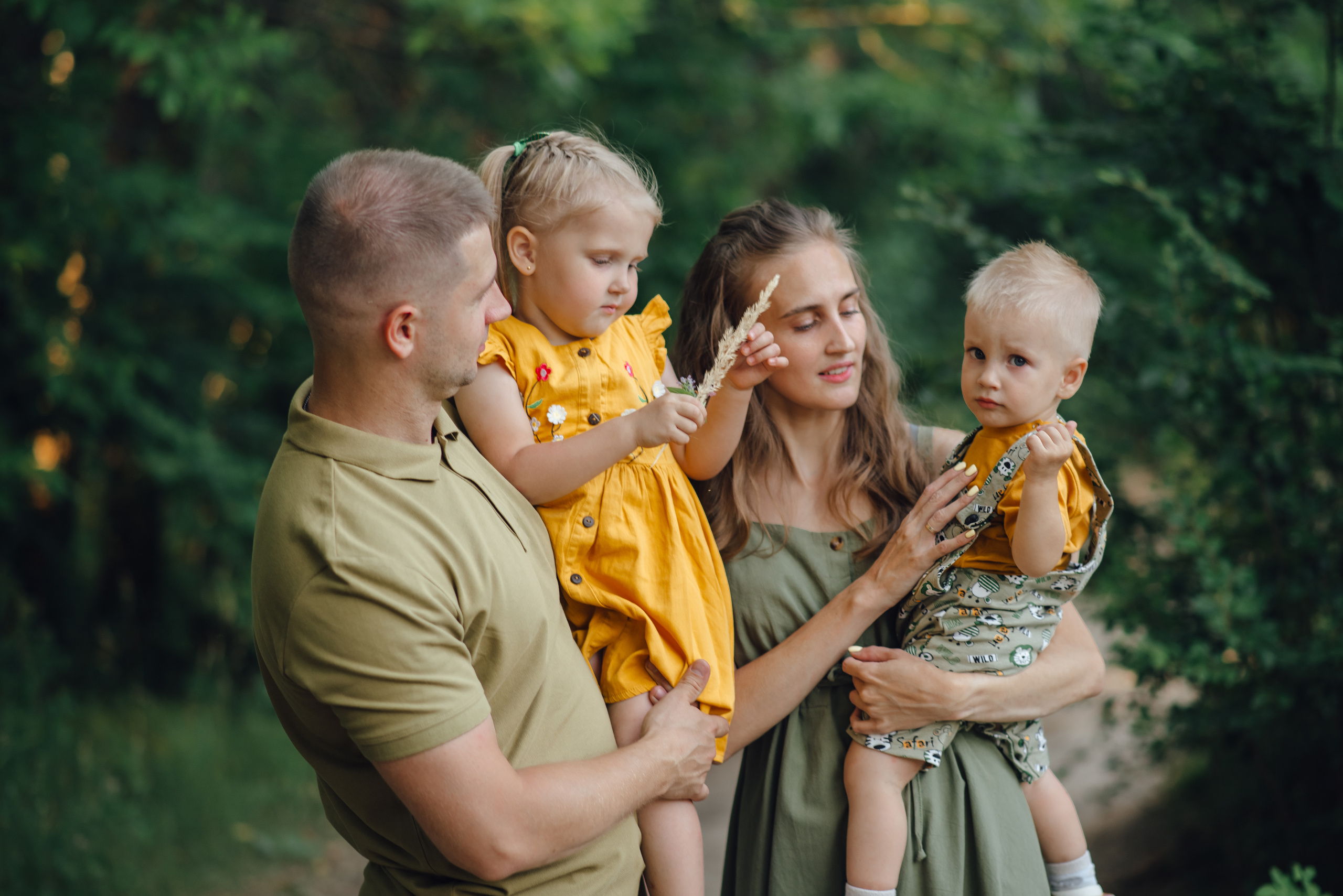 Семейная. Дзержинский дендрарий. Кристина. Детский и семейный фотограф Катерина Мишина