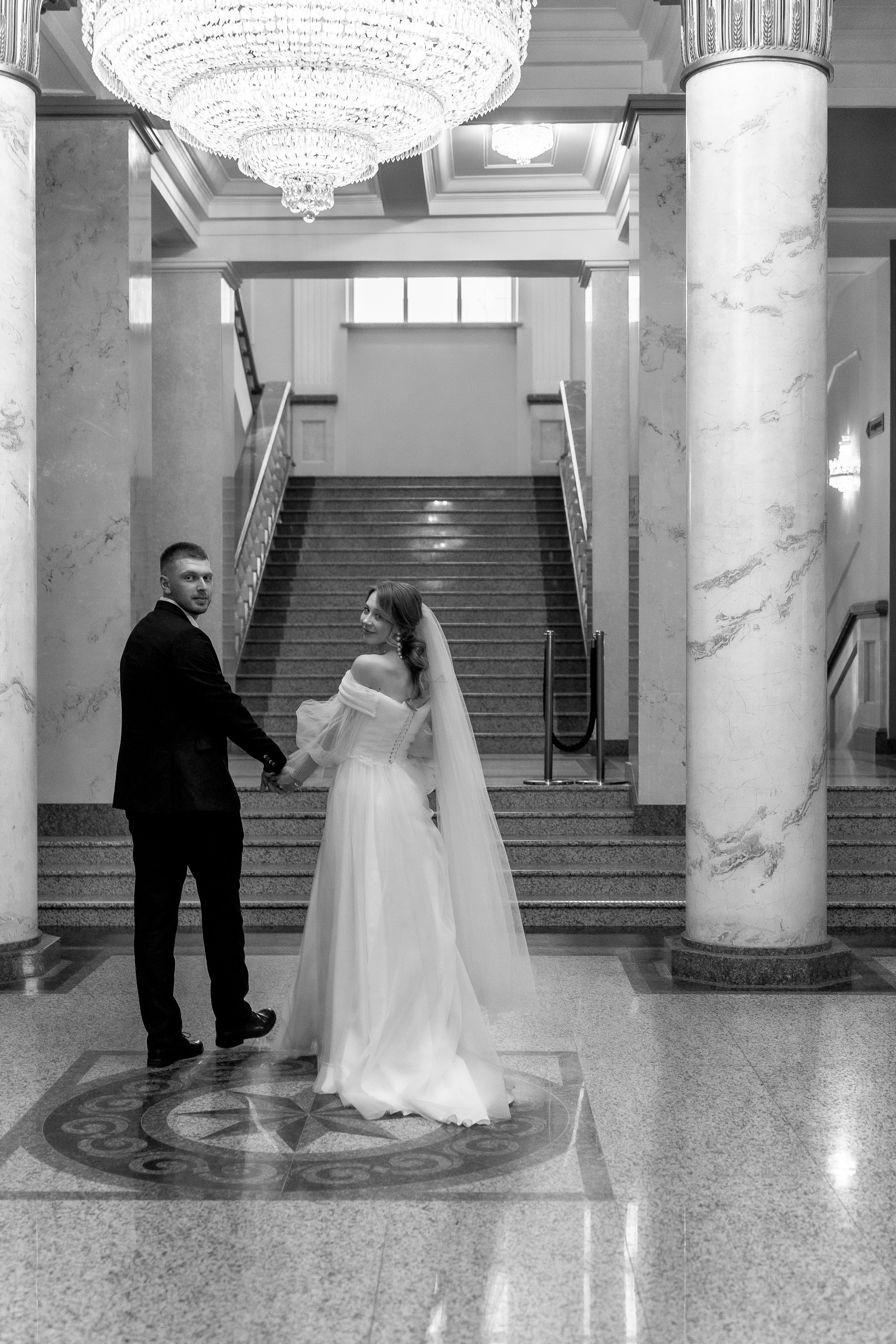 Олег и Татьяна _театр Оперы и балета. Свадебный и семейный фотограф в Самаре Салахова Гулина