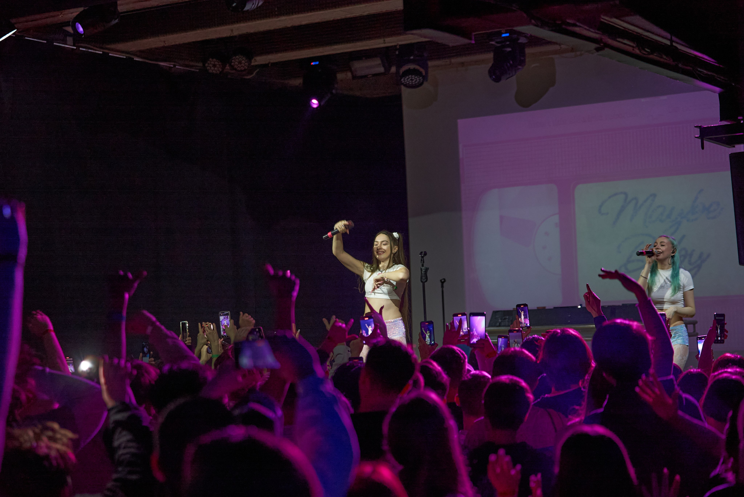 Мэйби Бэйби. TRINITY GRAPH