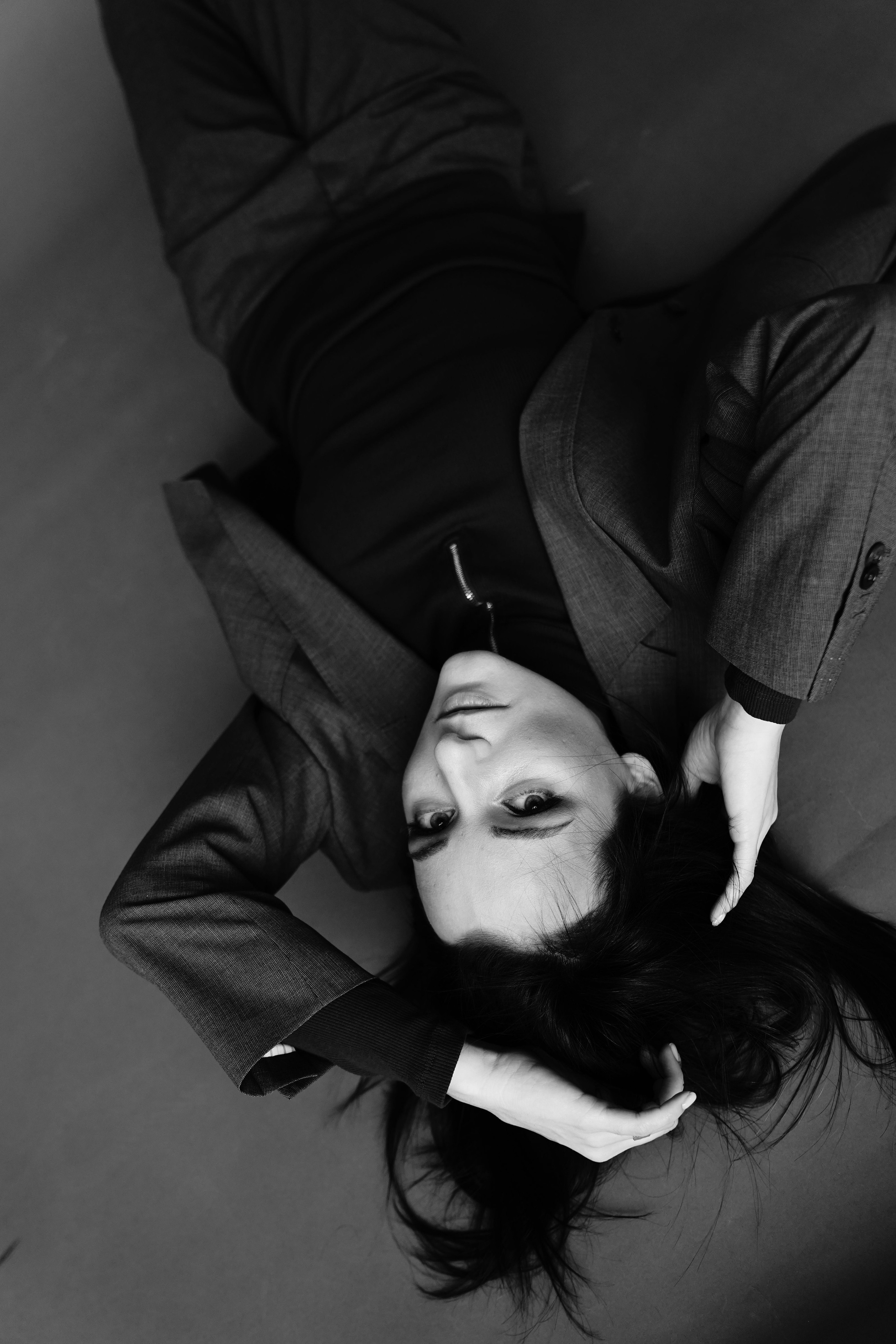 фотограф ростов-на-дону москва санкт-петербург краснодар сочи снимок классика эстетика монохром красивая девушка естесственное позирование идеи чб вдохновение 2022 2023 фототерапия фотосессия съёмка черно белая фотография онлайн сделать фотографию чб фото цветов девушек black and white беременных в студии в рубашке цены рнд спб питер мск минимализм стиль без ретуши без фильтров трибунская