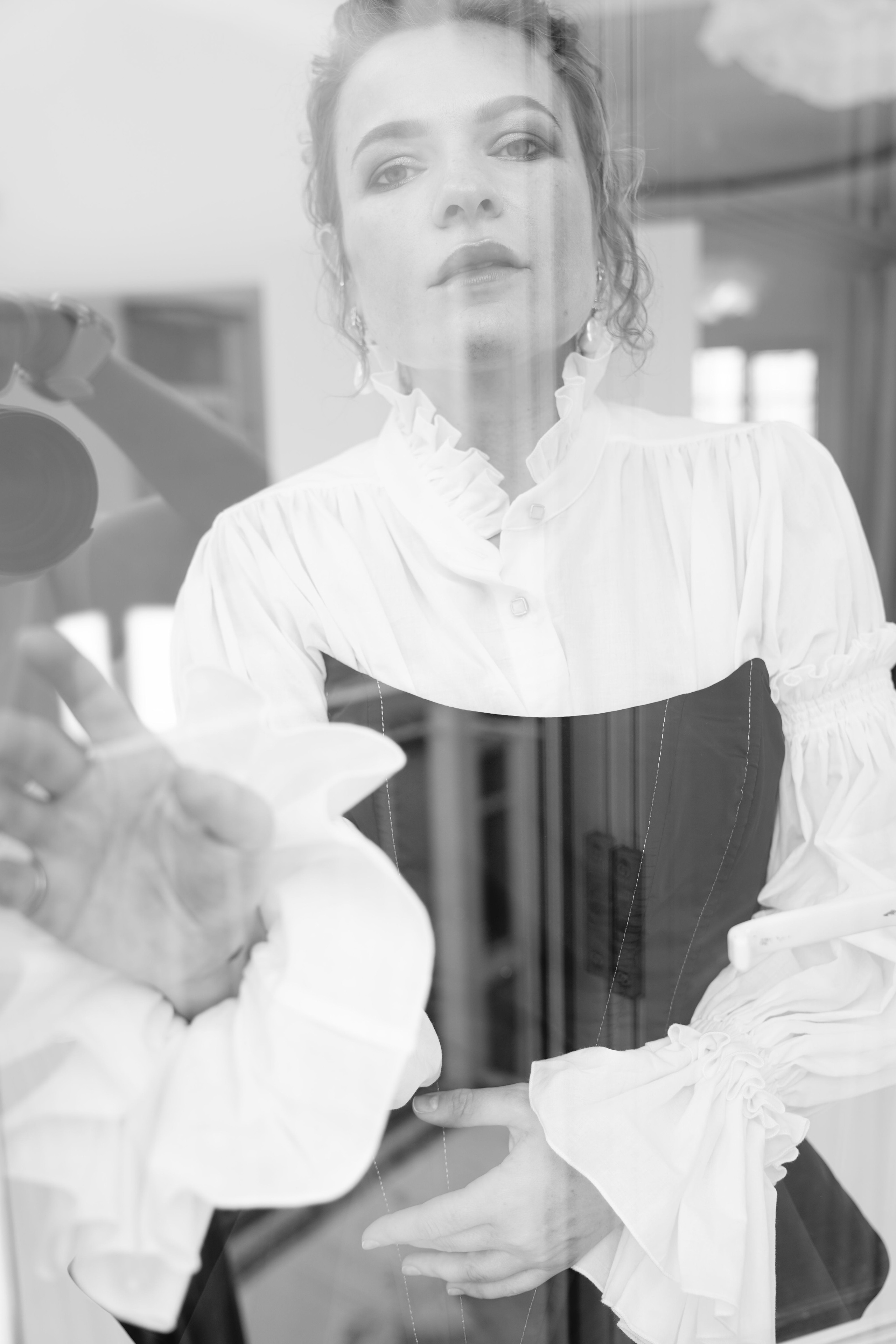 фотограф ростов-на-дону москва санкт-петербург краснодар сочи снимок классика эстетика монохром красивая девушка естесственное позирование идеи чб вдохновение 2022 2023 фототерапия фотосессия съёмка черно белая фотография онлайн сделать фотографию чб фото цветов девушек black and white беременных в студии в рубашке цены рнд спб питер мск минимализм стиль без ретуши без фильтров трибунская