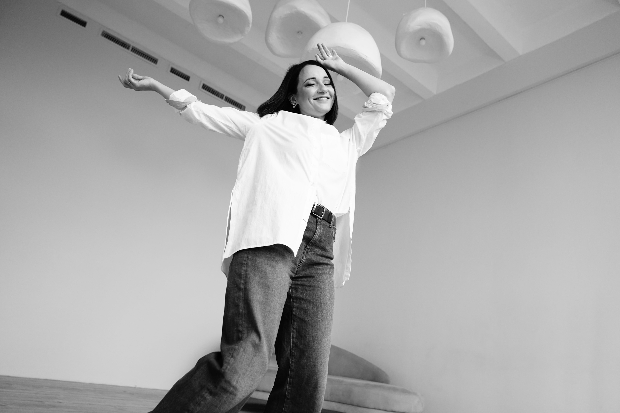 фотограф ростов-на-дону москва санкт-петербург краснодар сочи снимок классика эстетика монохром красивая девушка естесственное позирование идеи чб вдохновение 2022 2023 фототерапия фотосессия съёмка черно белая фотография онлайн сделать фотографию чб фото цветов девушек black and white беременных в студии в рубашке цены рнд спб питер мск минимализм стиль без ретуши без фильтров трибунская