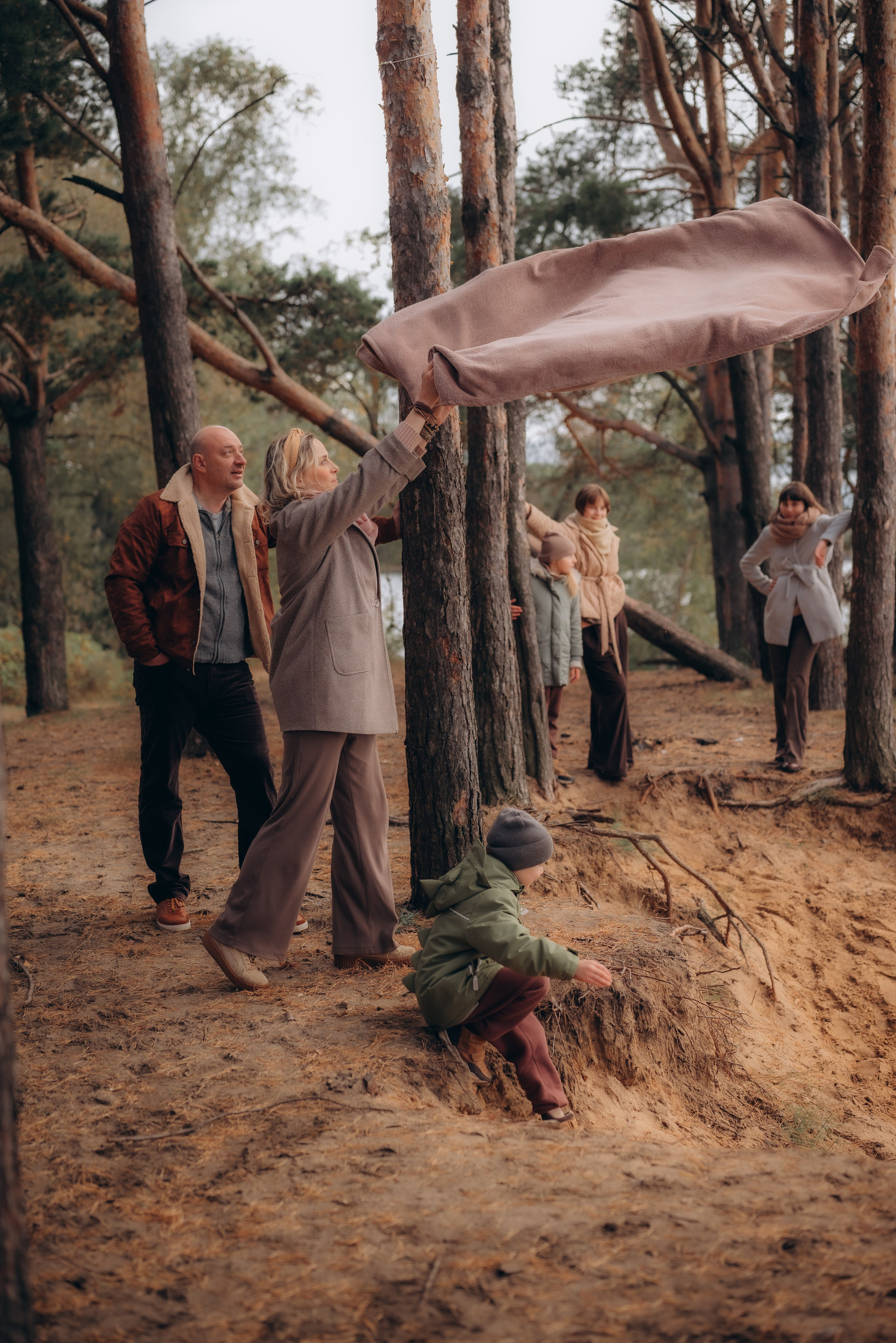 Катя, Максим, Олеся, Алёна, Ксюша и Серёжа. Семейный фотограф в Москве Дарья Пузикова