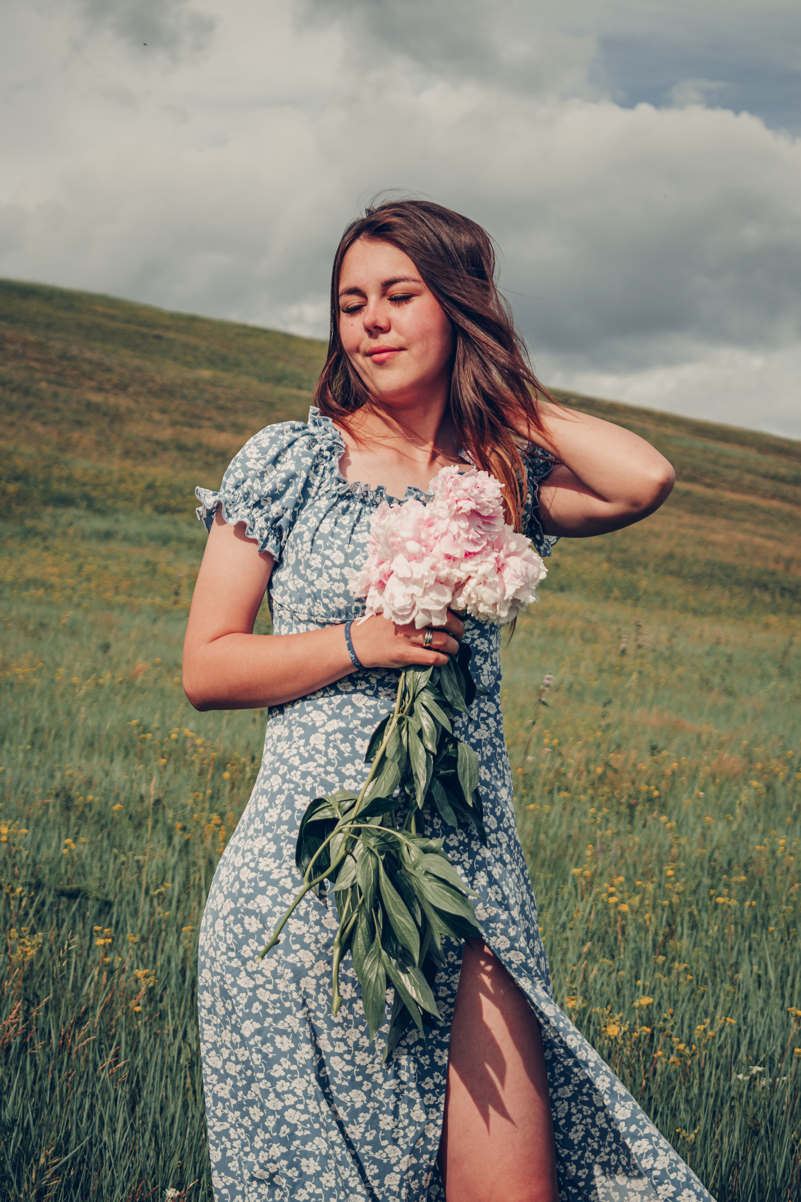 Пионы. Марианна. Фотограф. Шелопугино, Забайкальский край