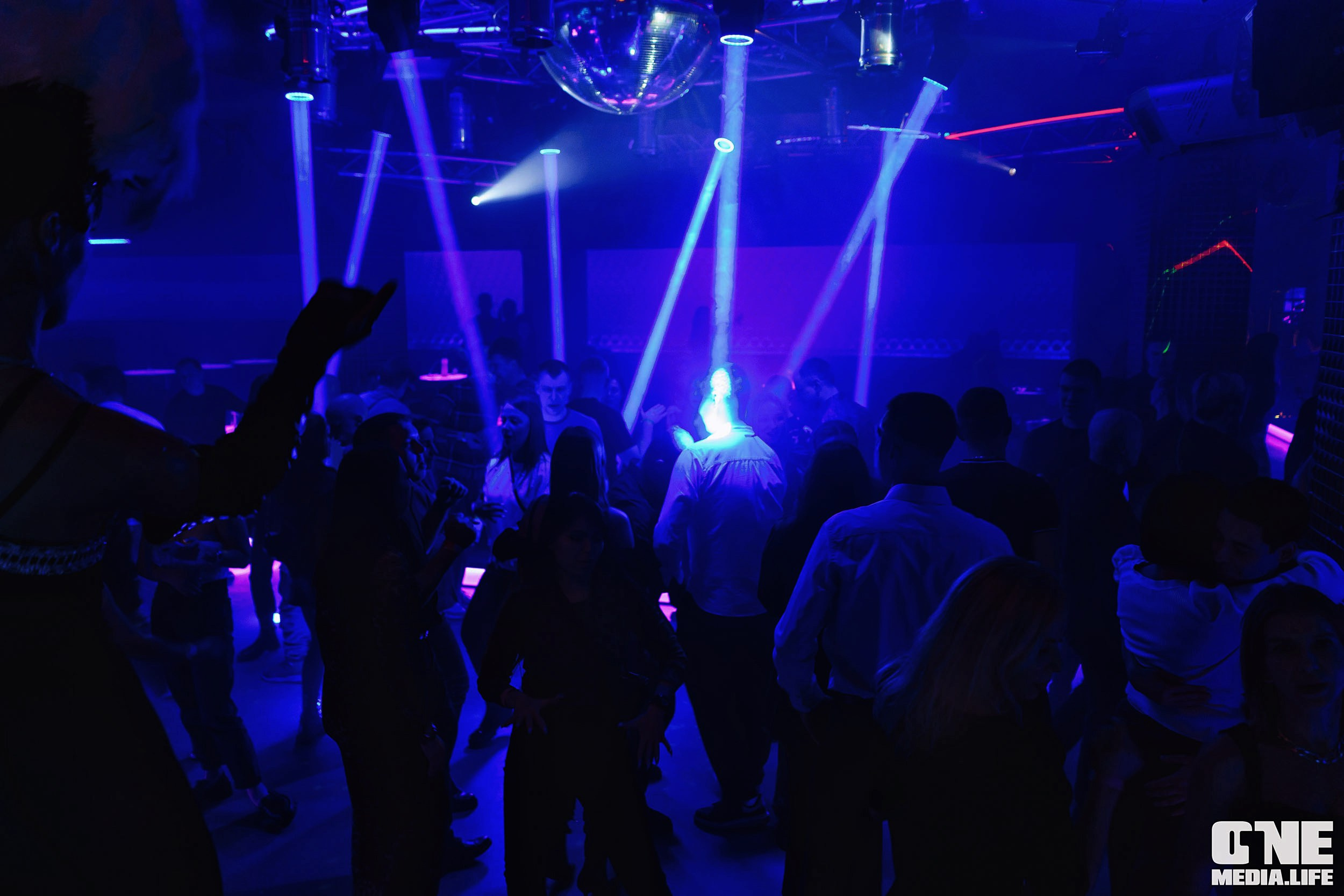 Фоторепортаж из Планеты. One Media Life: фоторепортажи, фотоотчеты с мероприятий и заведений