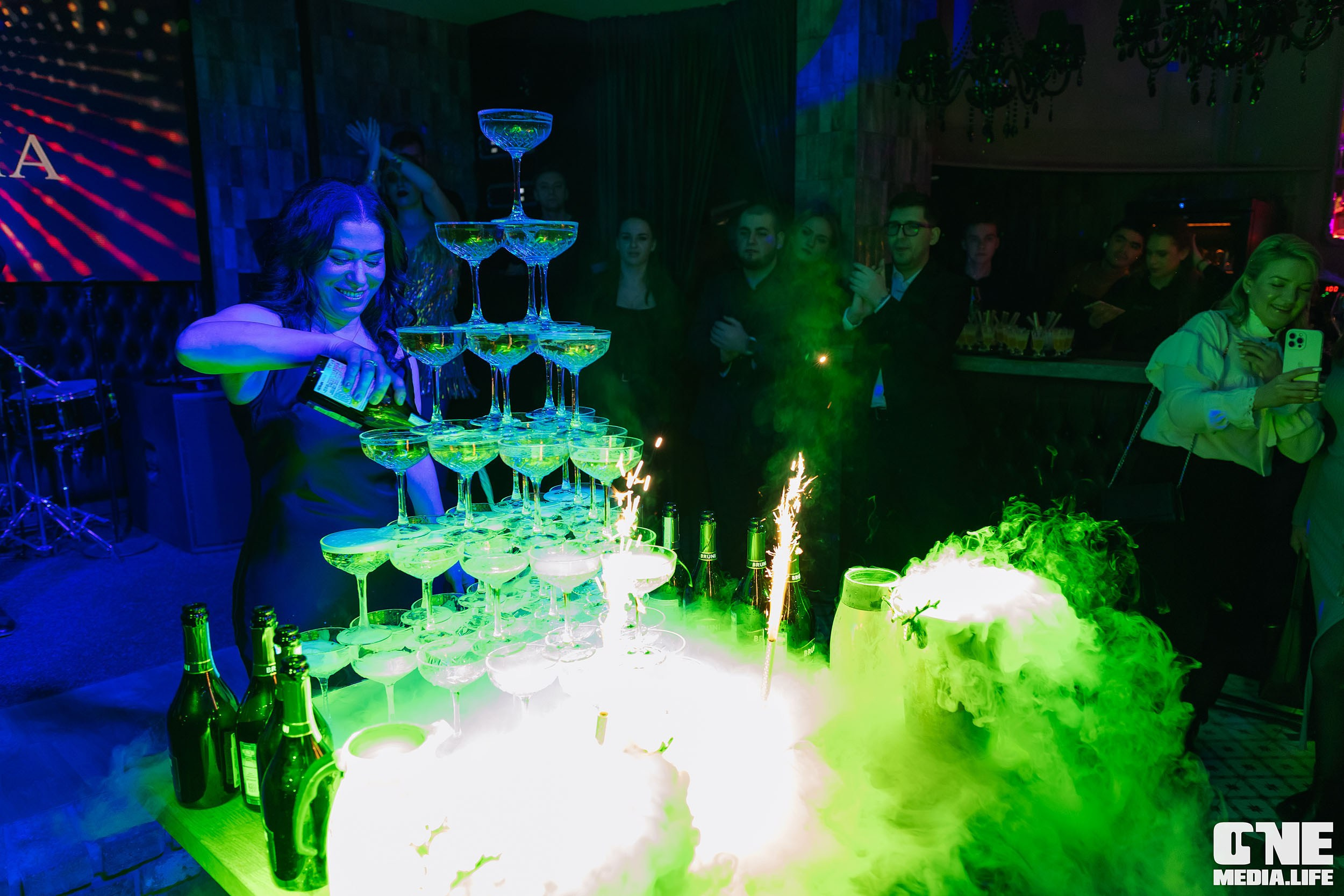 Фоторепортаж из караоке-клуба Белгравия. One Media Life: фоторепортажи, фотоотчеты с мероприятий и заведений