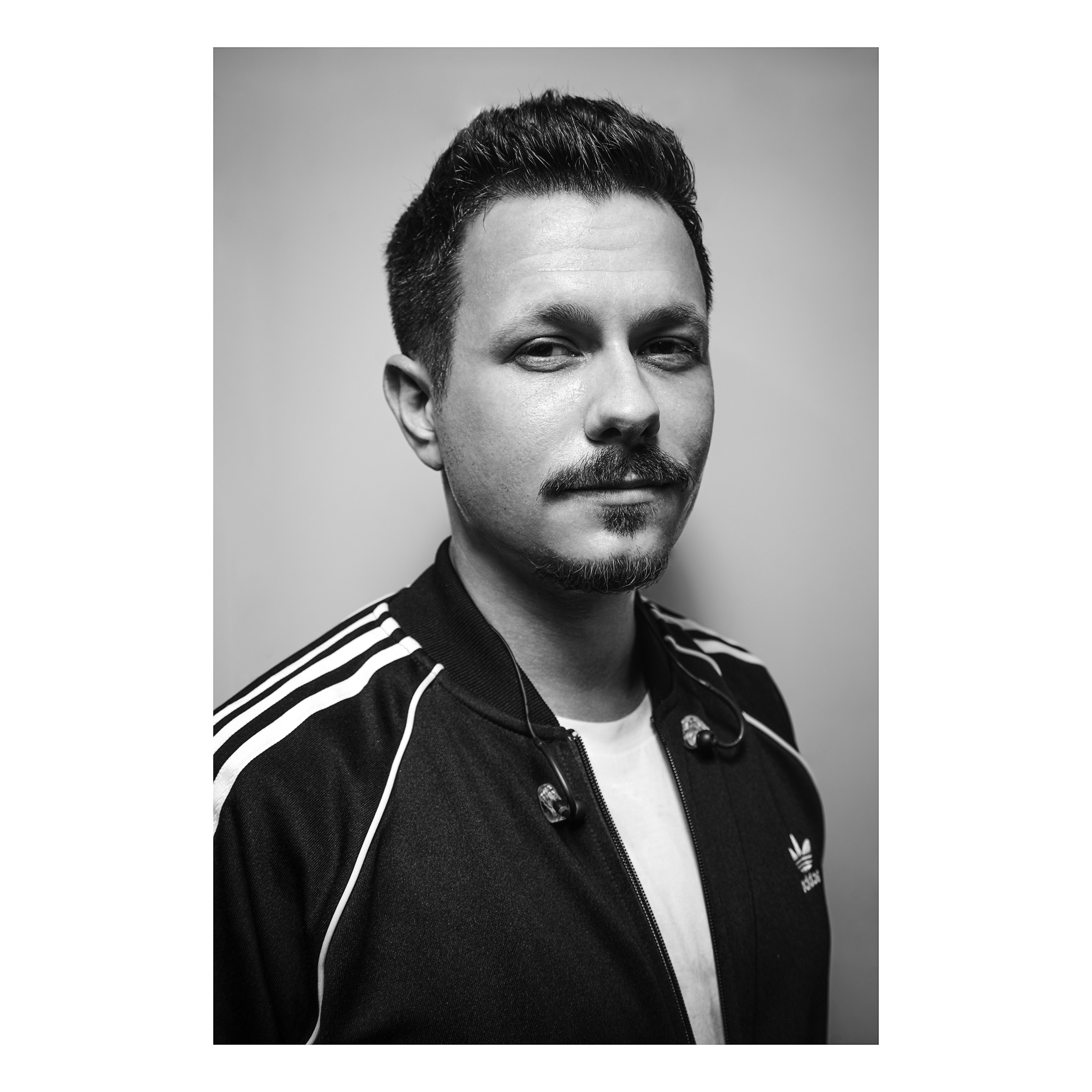 Photographer for musicians, track covers, artist cards, photo preparation for services. Dubai, Moscow. Portrait photographer Moscow, UAE, Oleg Koshmarov