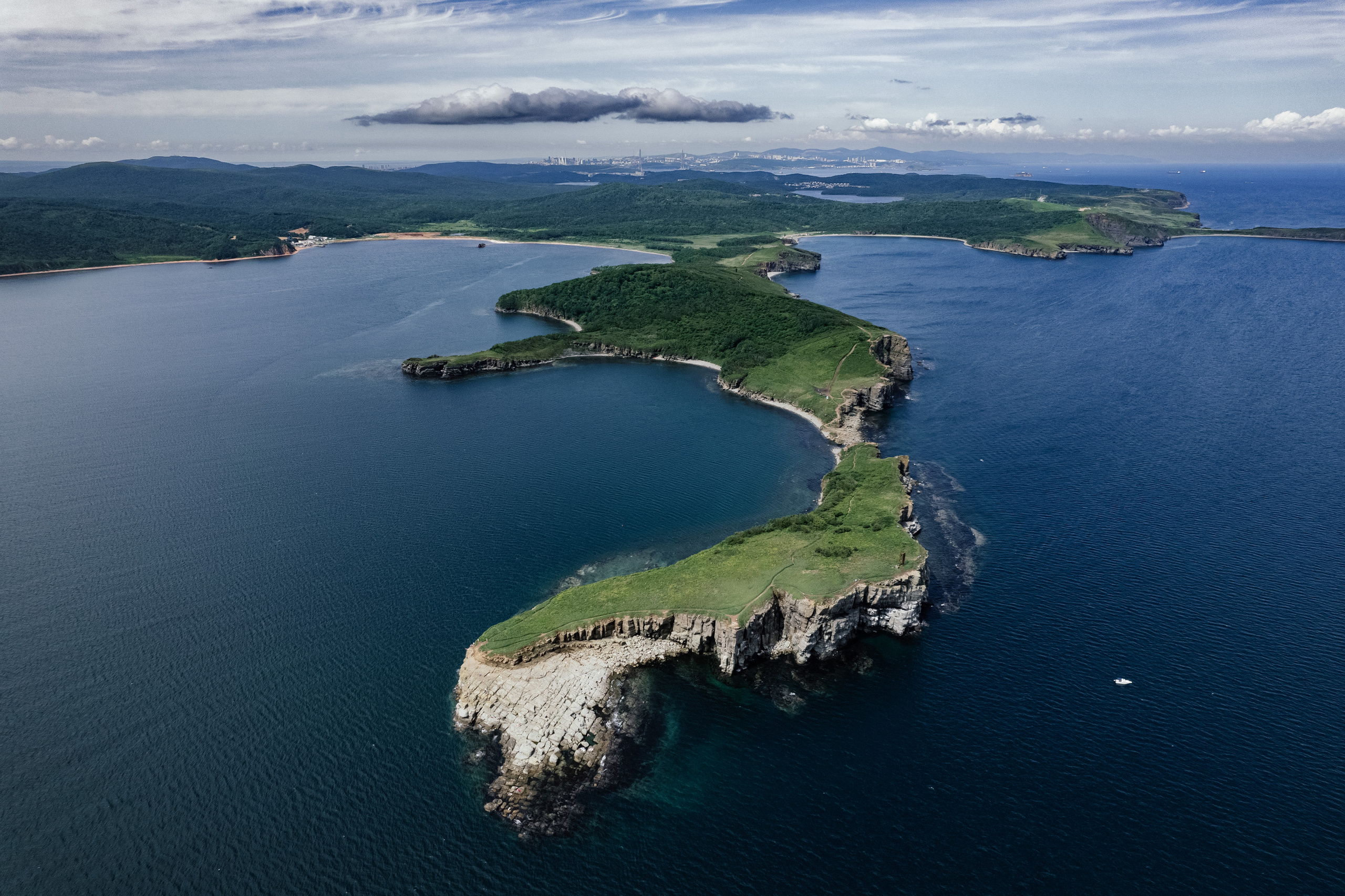 Владивосток. Wedding and family photographer in Vladivostok Anton Blokhin