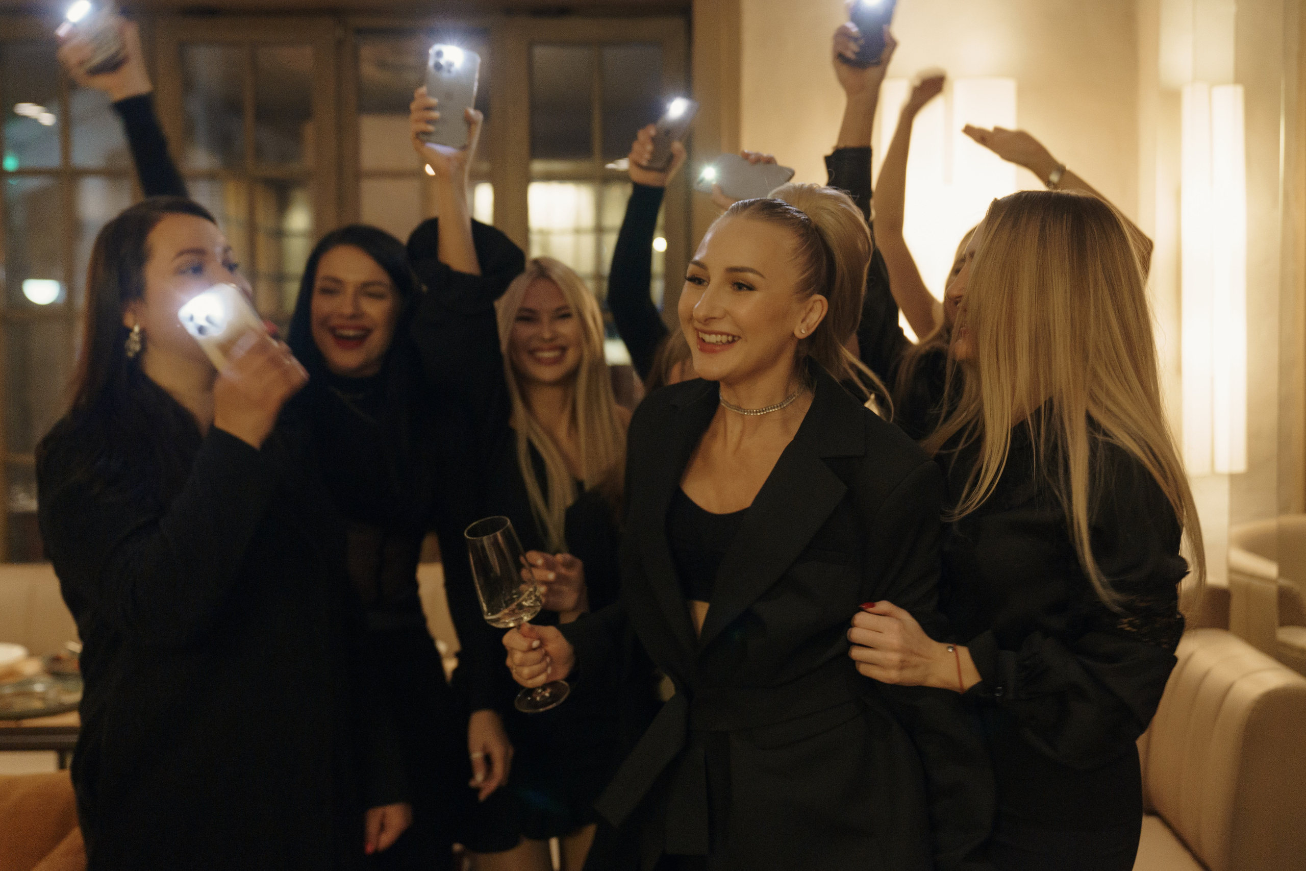 День рождения в кафе. Фотограф во Владивостоке Антон Блохин