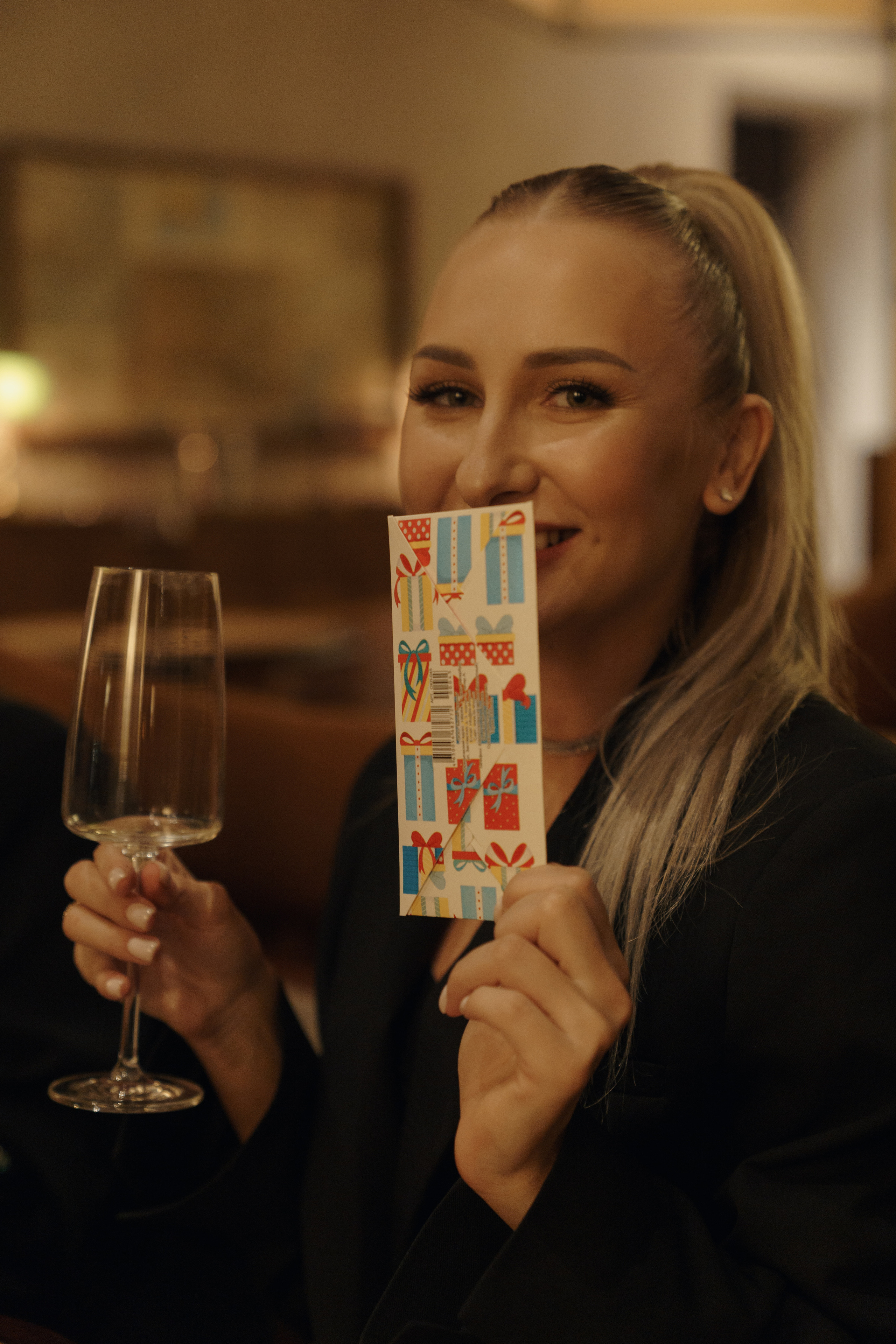 День рождения в кафе. Фотограф во Владивостоке Антон Блохин