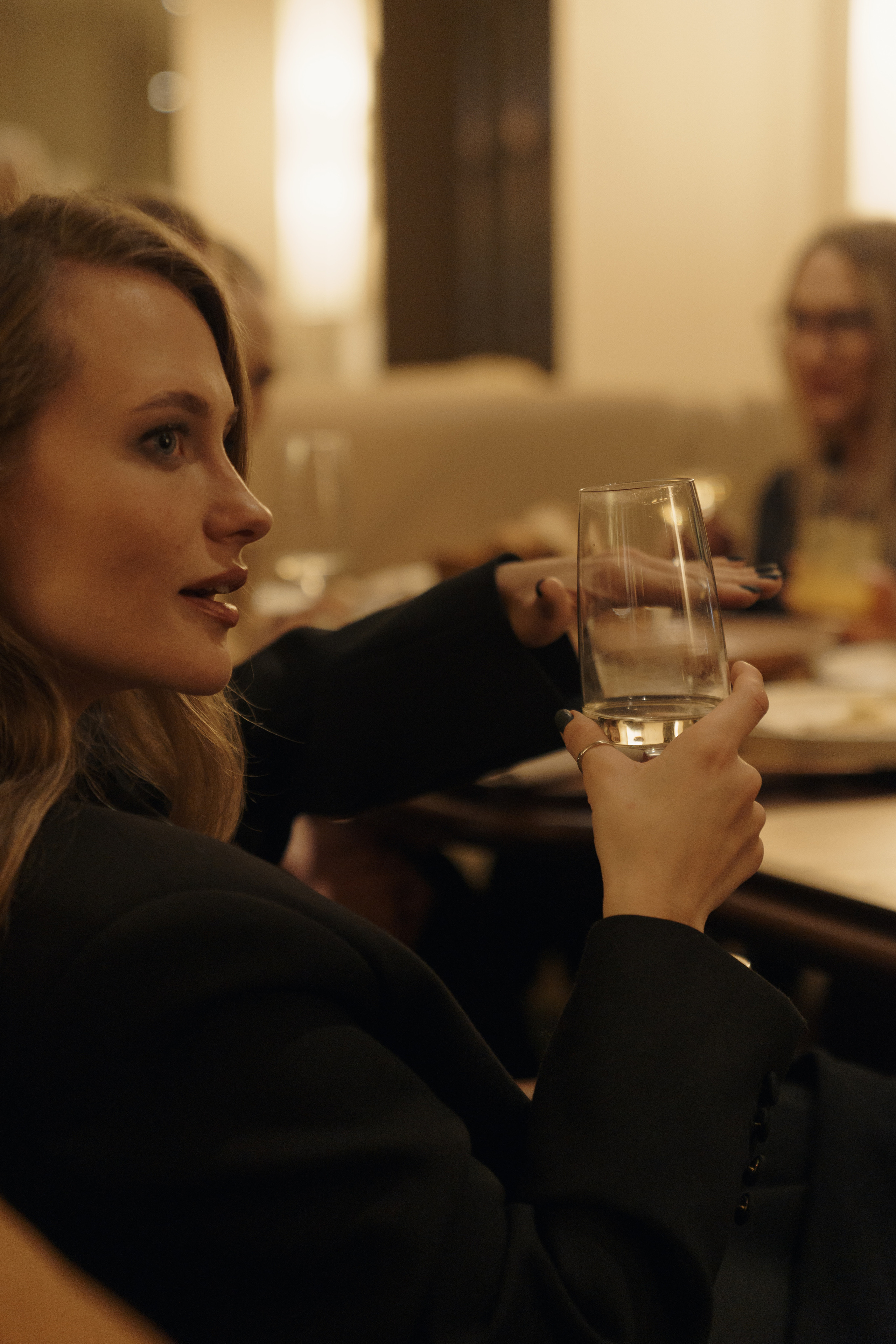 День рождения в кафе. Фотограф во Владивостоке Антон Блохин