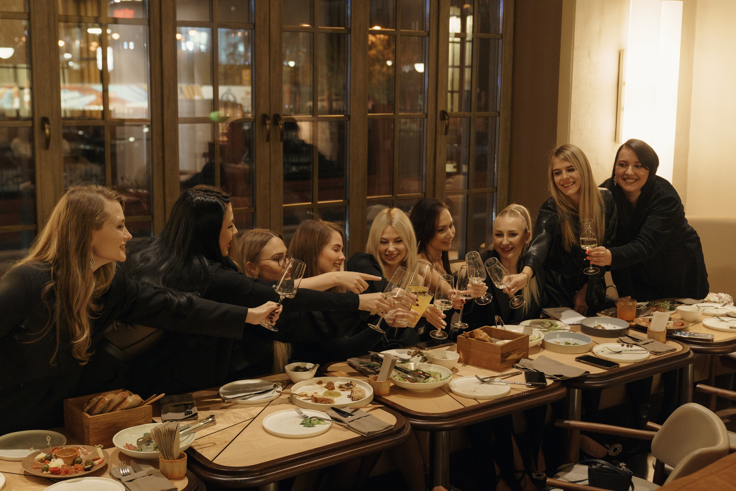 День рождения в кафе. Фотограф во Владивостоке Антон Блохин