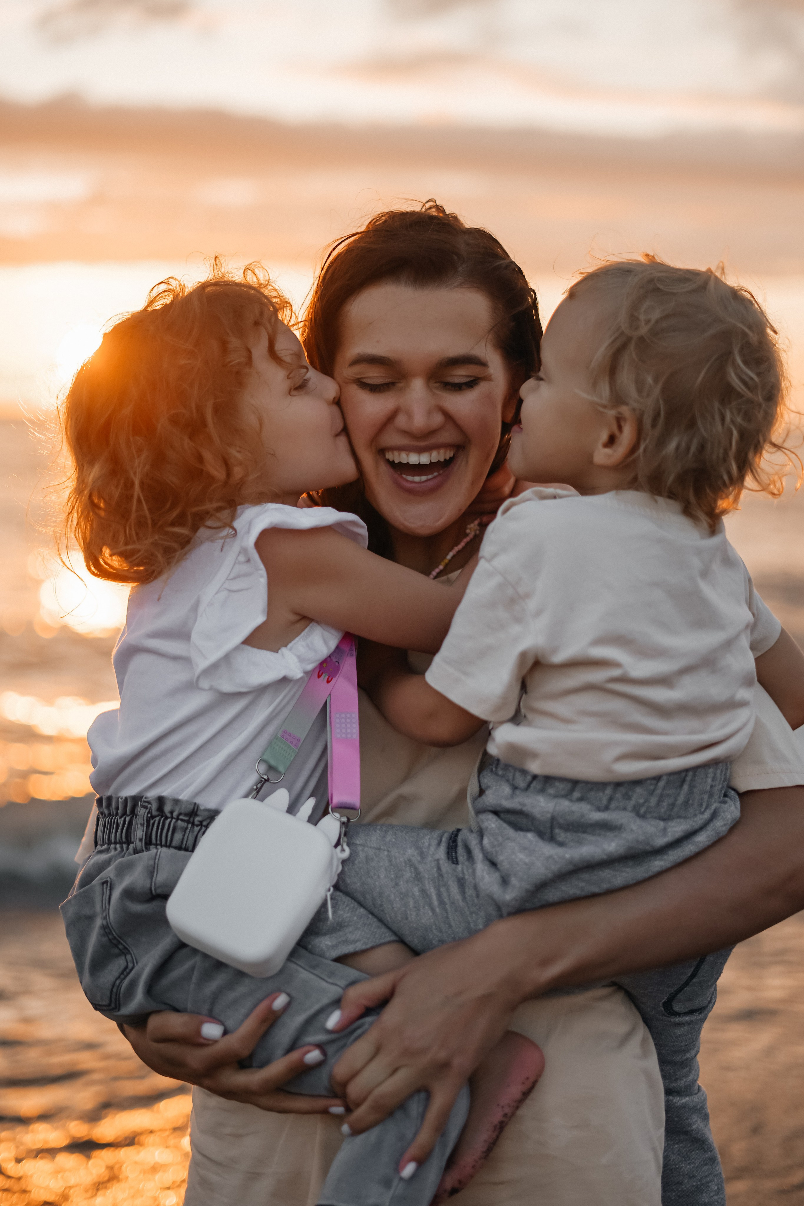 Сестры и их дочки. Главная