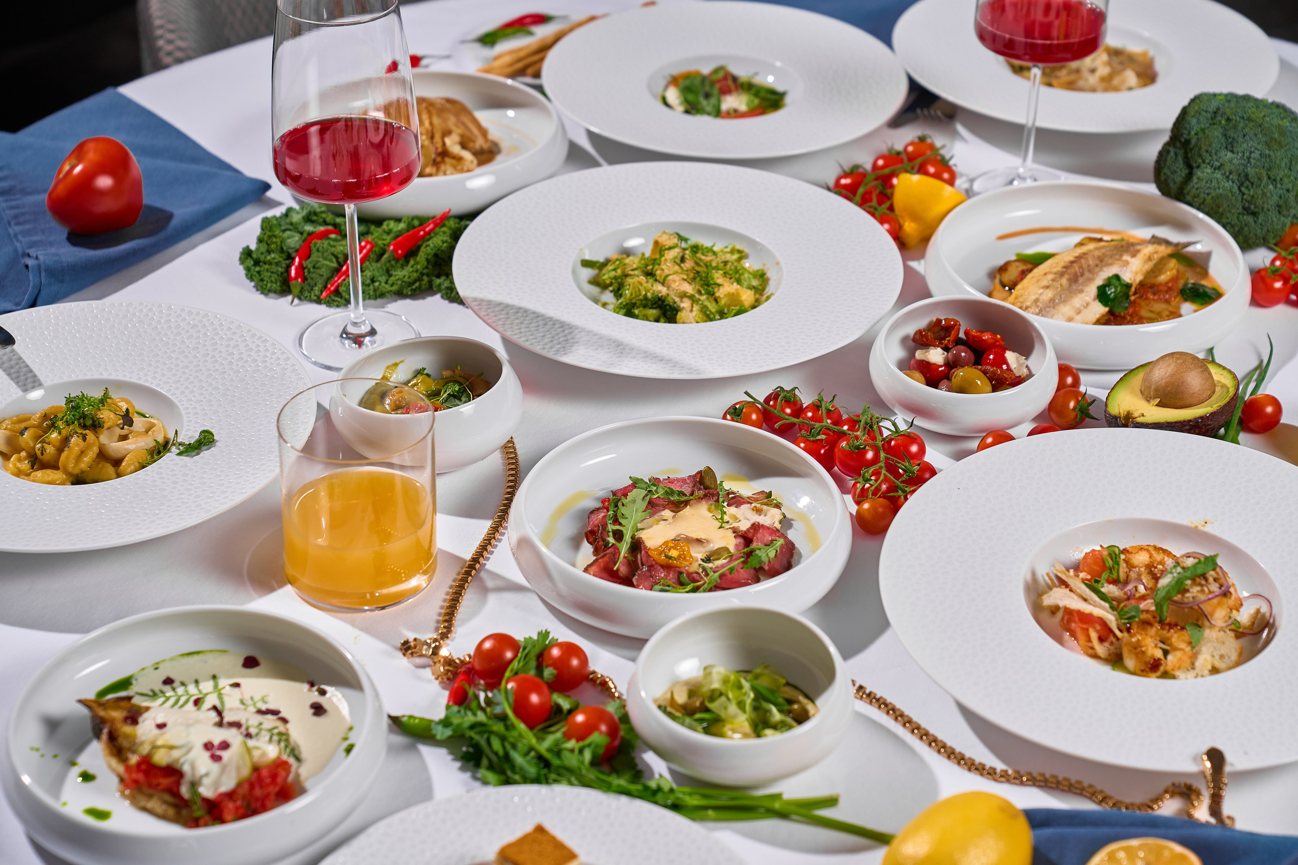 COSMOS ITALY — СЪЕМКА МЕНЮ