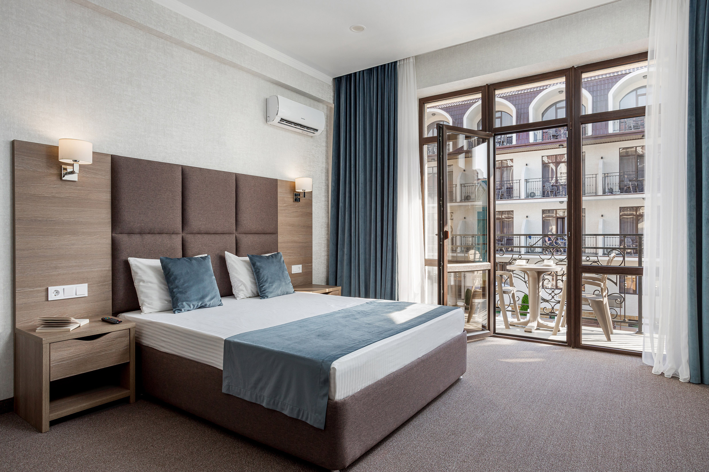 Моретель Лазаревское. Интерьерный фотограф Краснодар: профессионально по доступным ценам