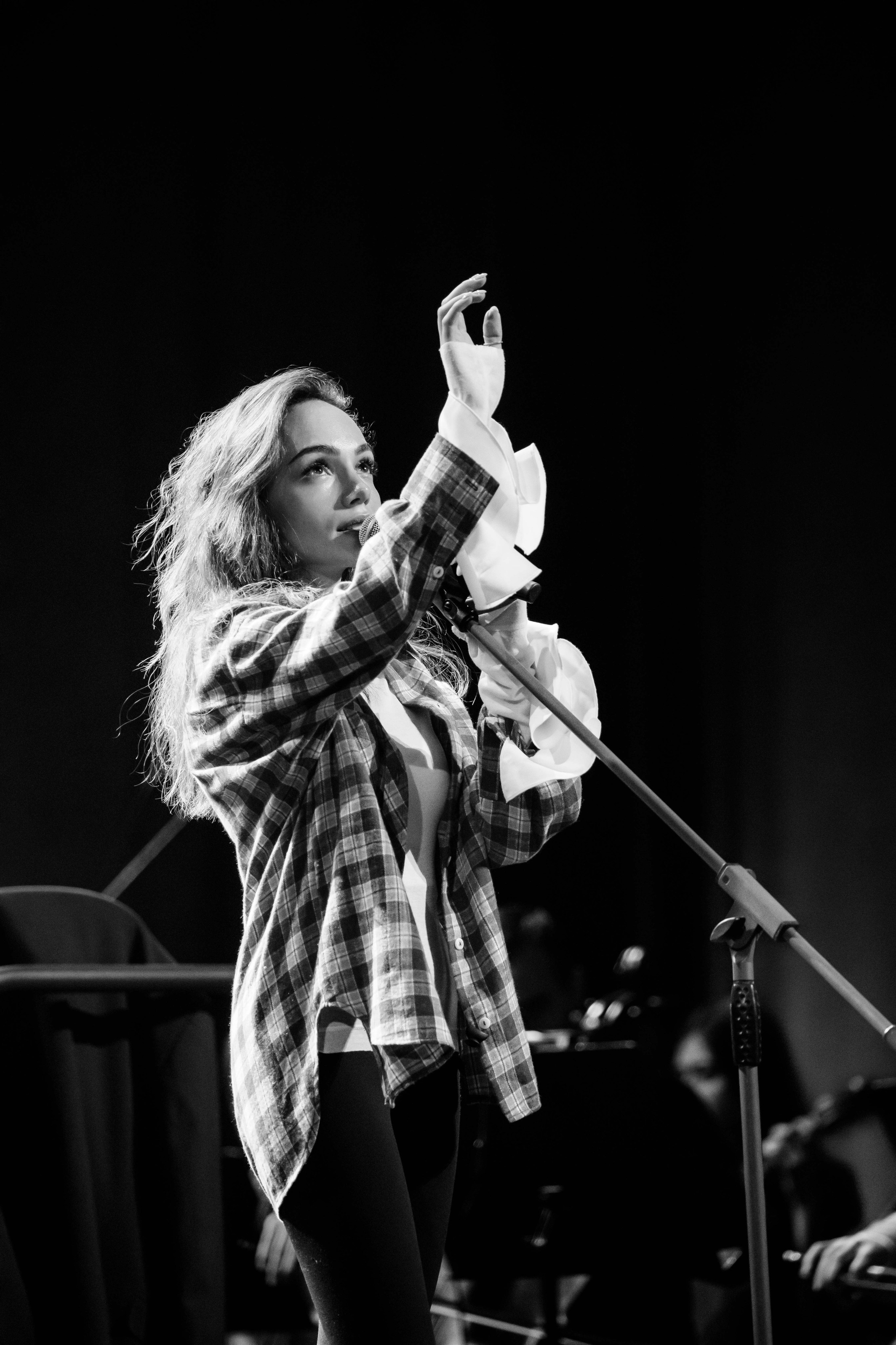 Концертное. ЧБ Фотограф Ольга Лесли