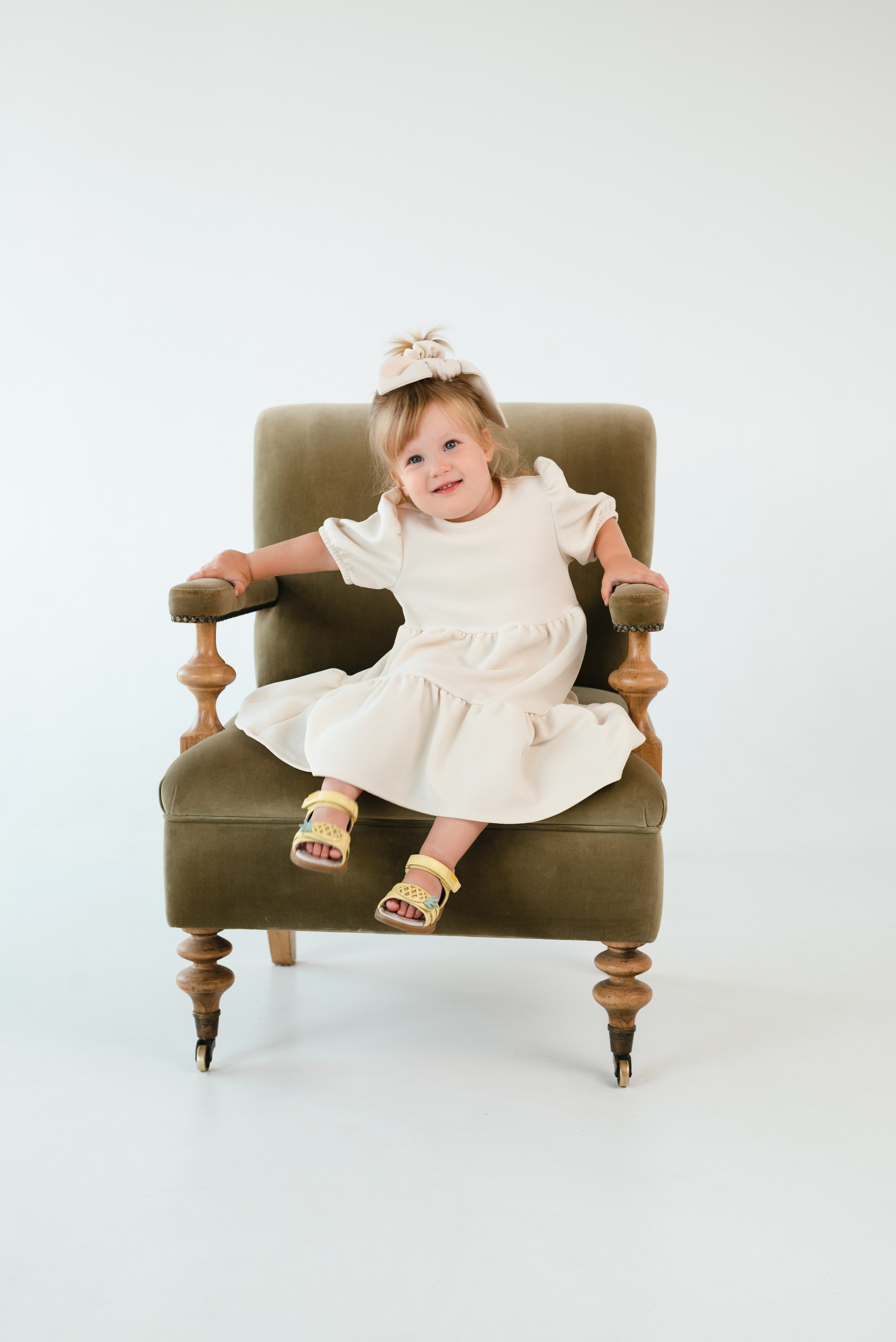 Семейная фотосессия минимализм. Фотограф в Воронеже. Портреты, контент, семейные сьемки