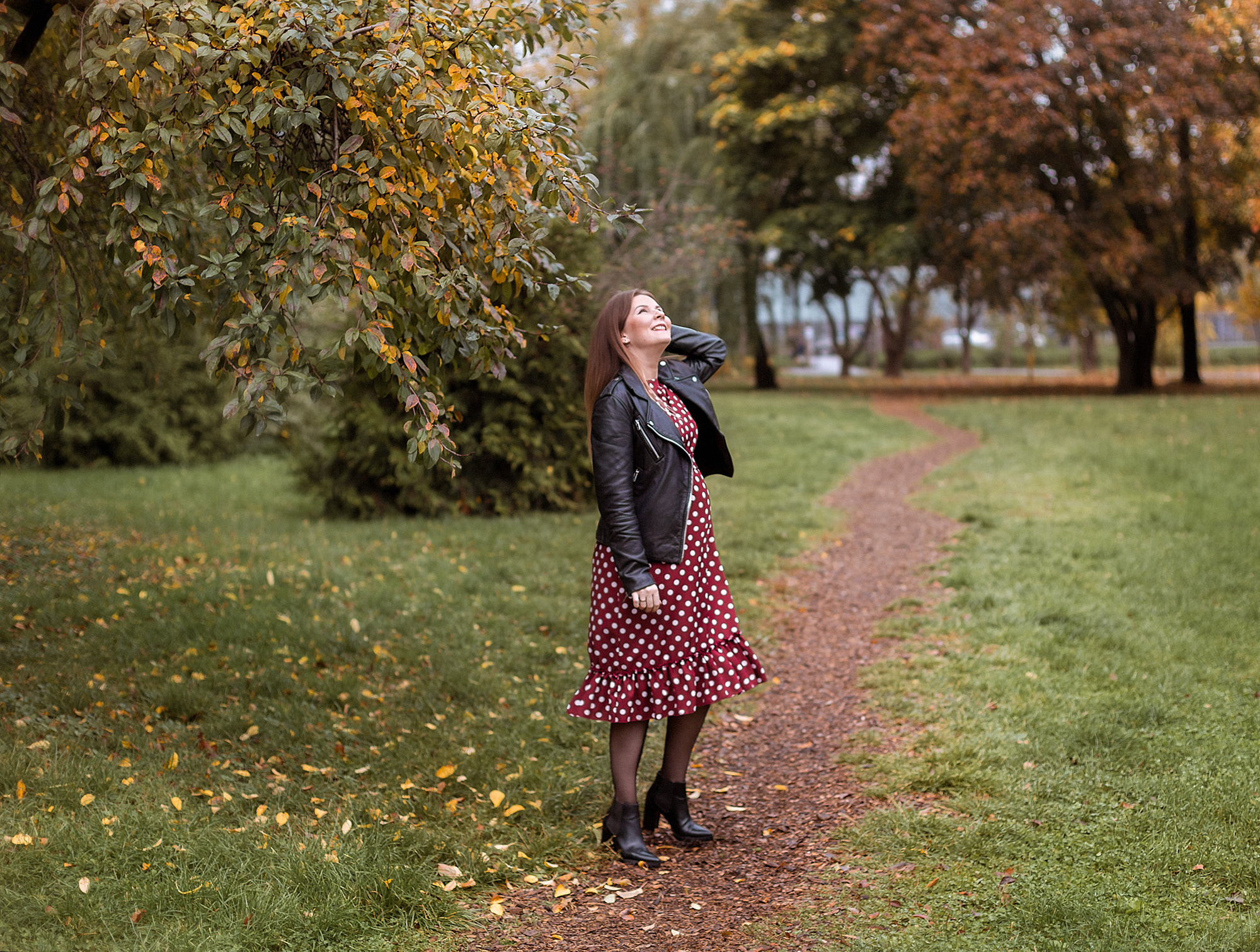 Съемка беременности, фотосессия для беременной, фотосессия в парке. Профессиональный фотограф, фотохудожник, видеограф из Москвы
