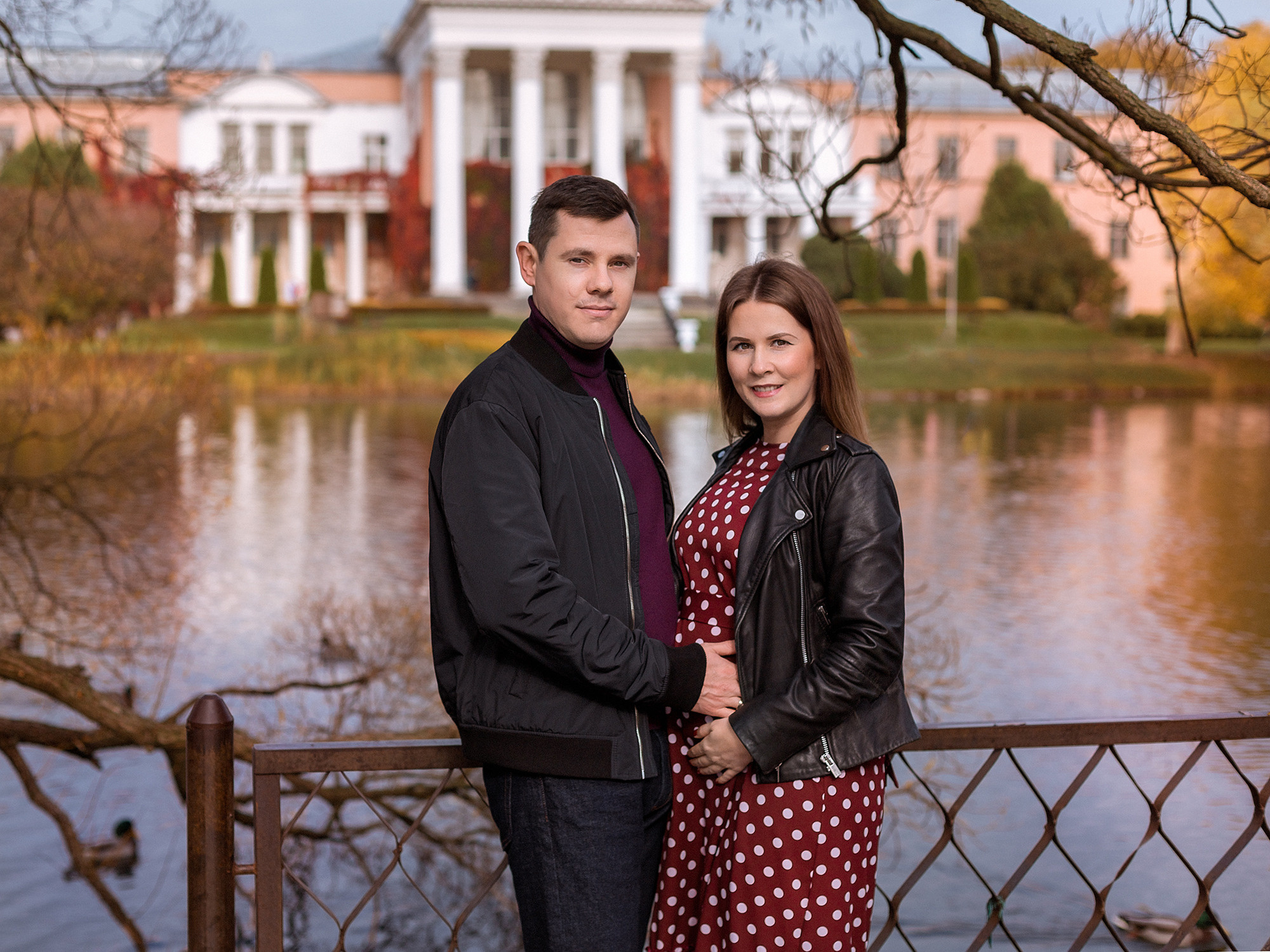 Съемка беременности, фотосессия для беременной, фотосессия в парке. Профессиональный фотограф, фотохудожник, видеограф из Москвы