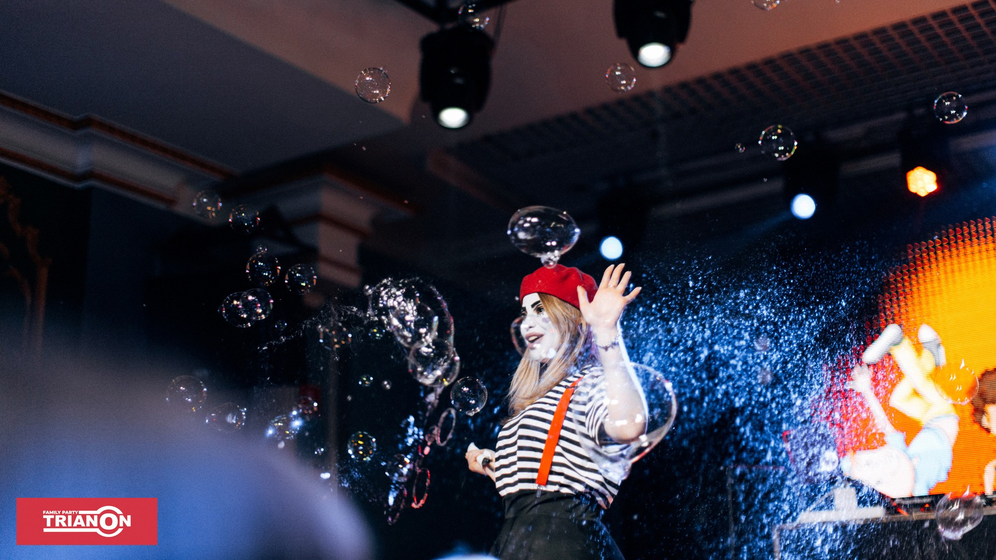 Семейная дискотека TRIANON. Фотограф Владимир Молоканов