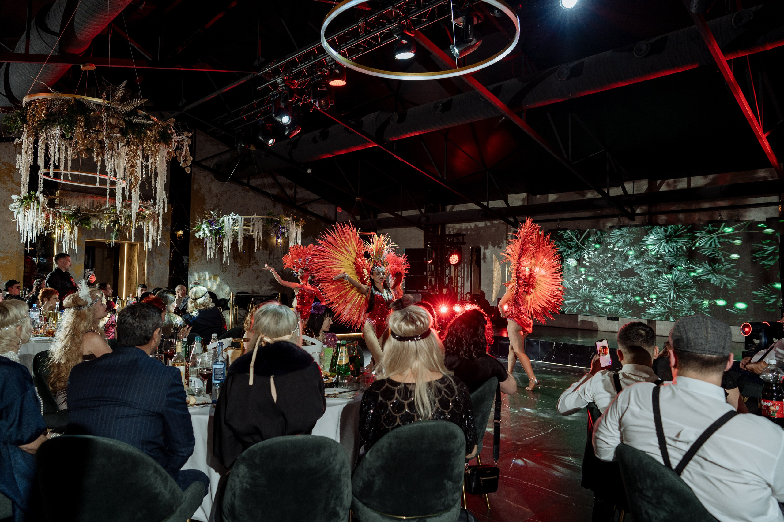 Альбион Тур