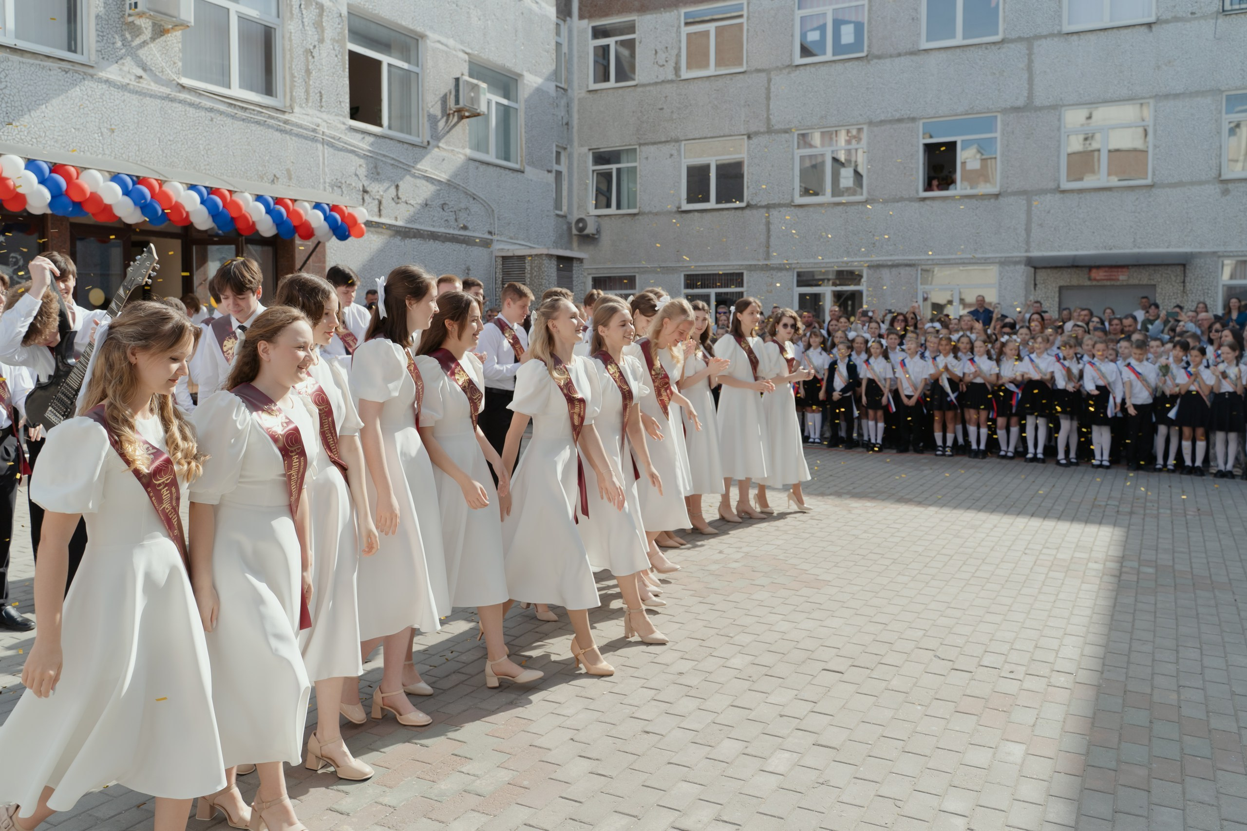 9 класс 33 школа. Выпускные альбомы Натальи Бутко: Новороссийск, Анапа, Геленджик