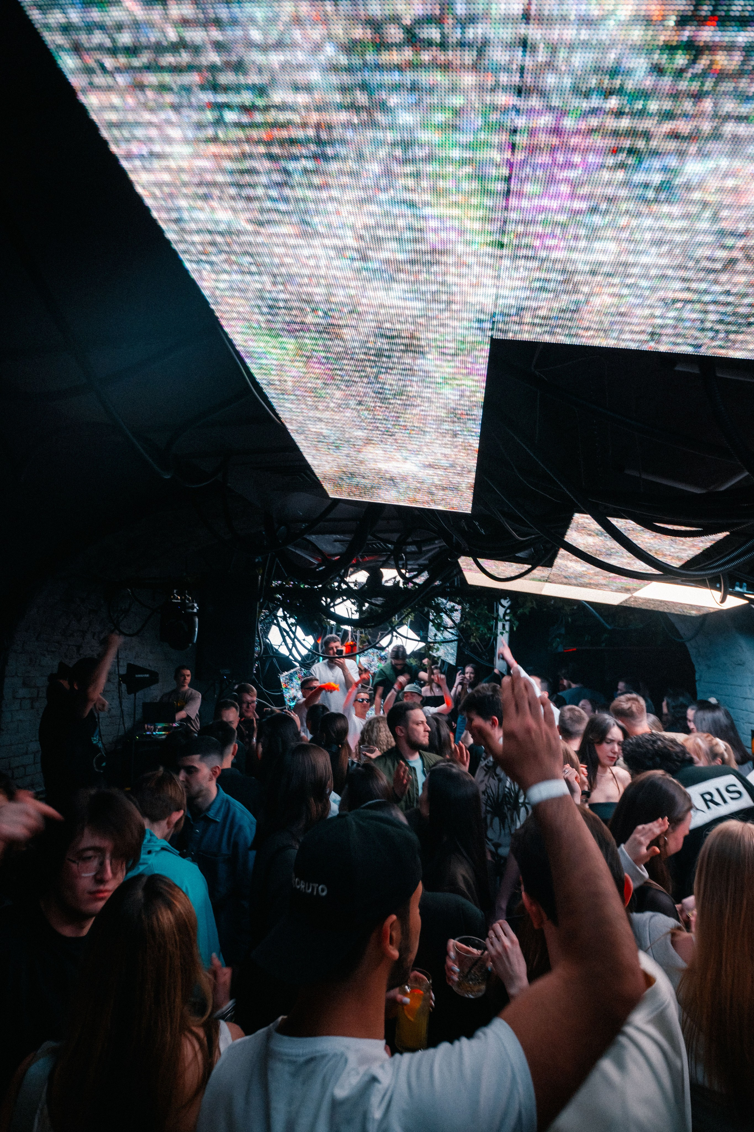 «Семья» х NIMAN / 2025. Саша Копылов, фотограф в Казани