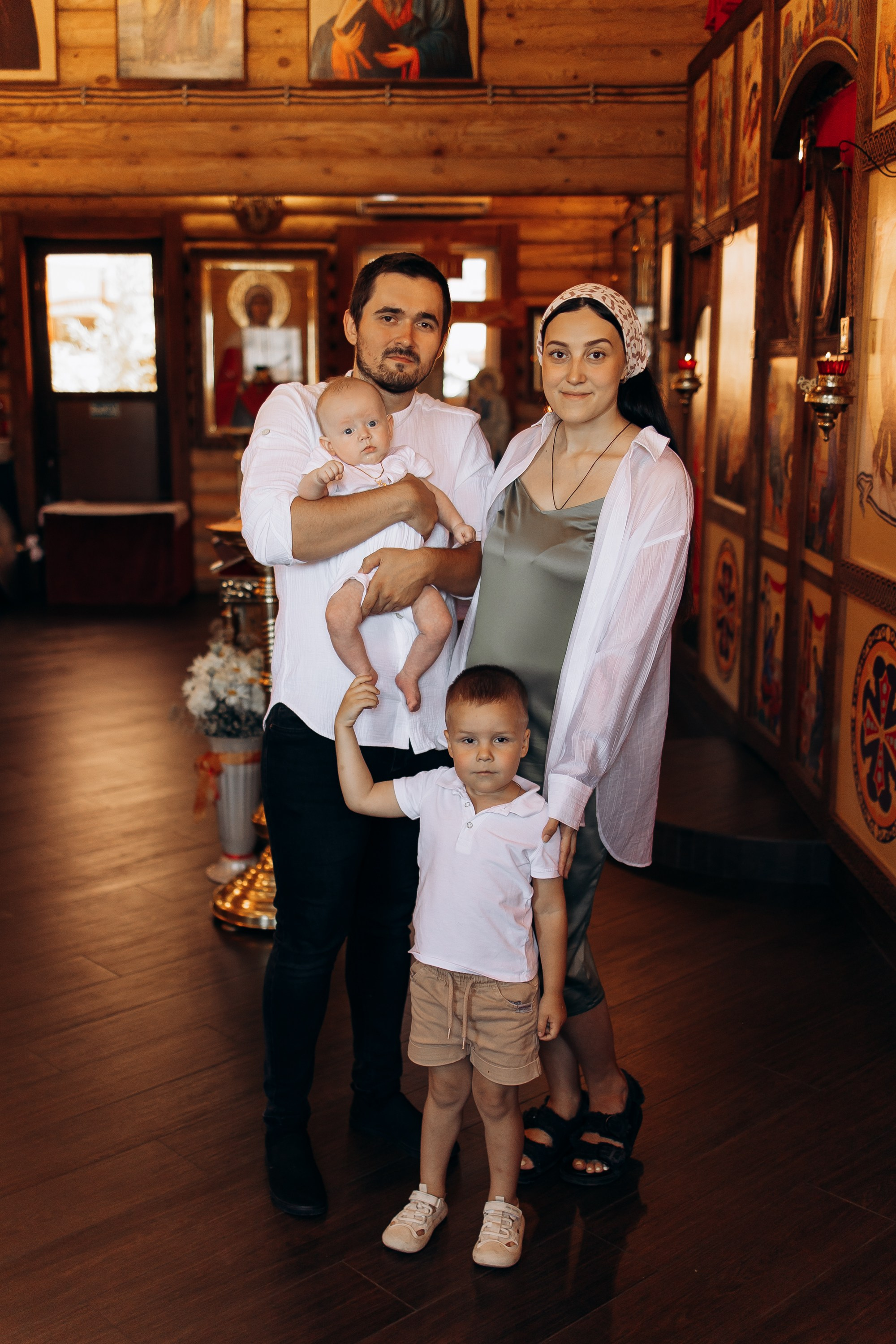 Таинство Крещения Михаила. Семейный фотограф в Краснодаре Храмова Анна