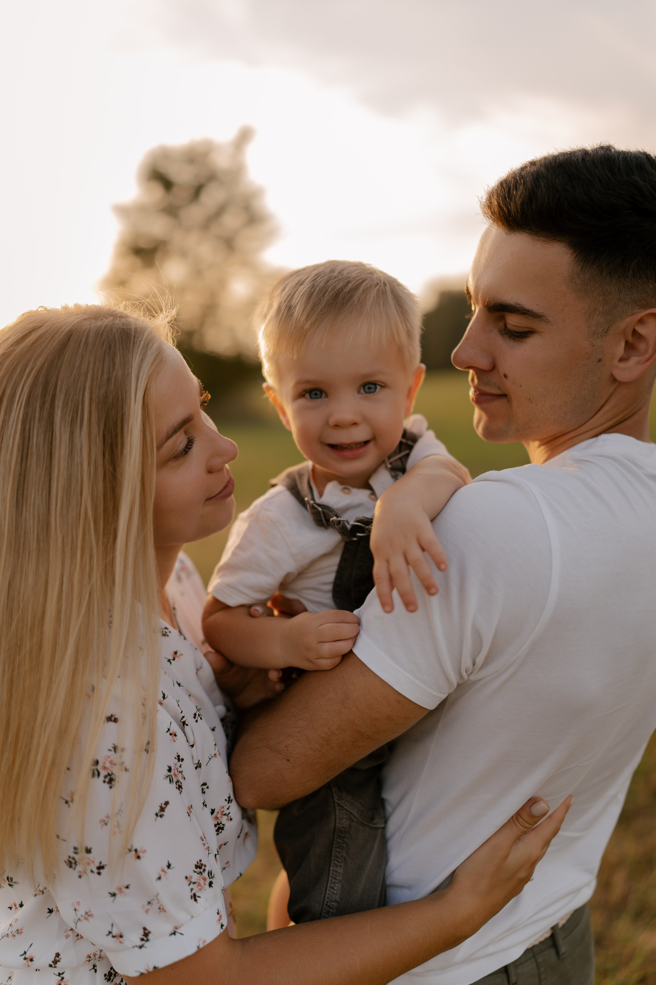 Рома, Даша, Паша. Свадебный и семейный фотограф в Москве и Красногорске — живые кадры | Анастасия Тихонова