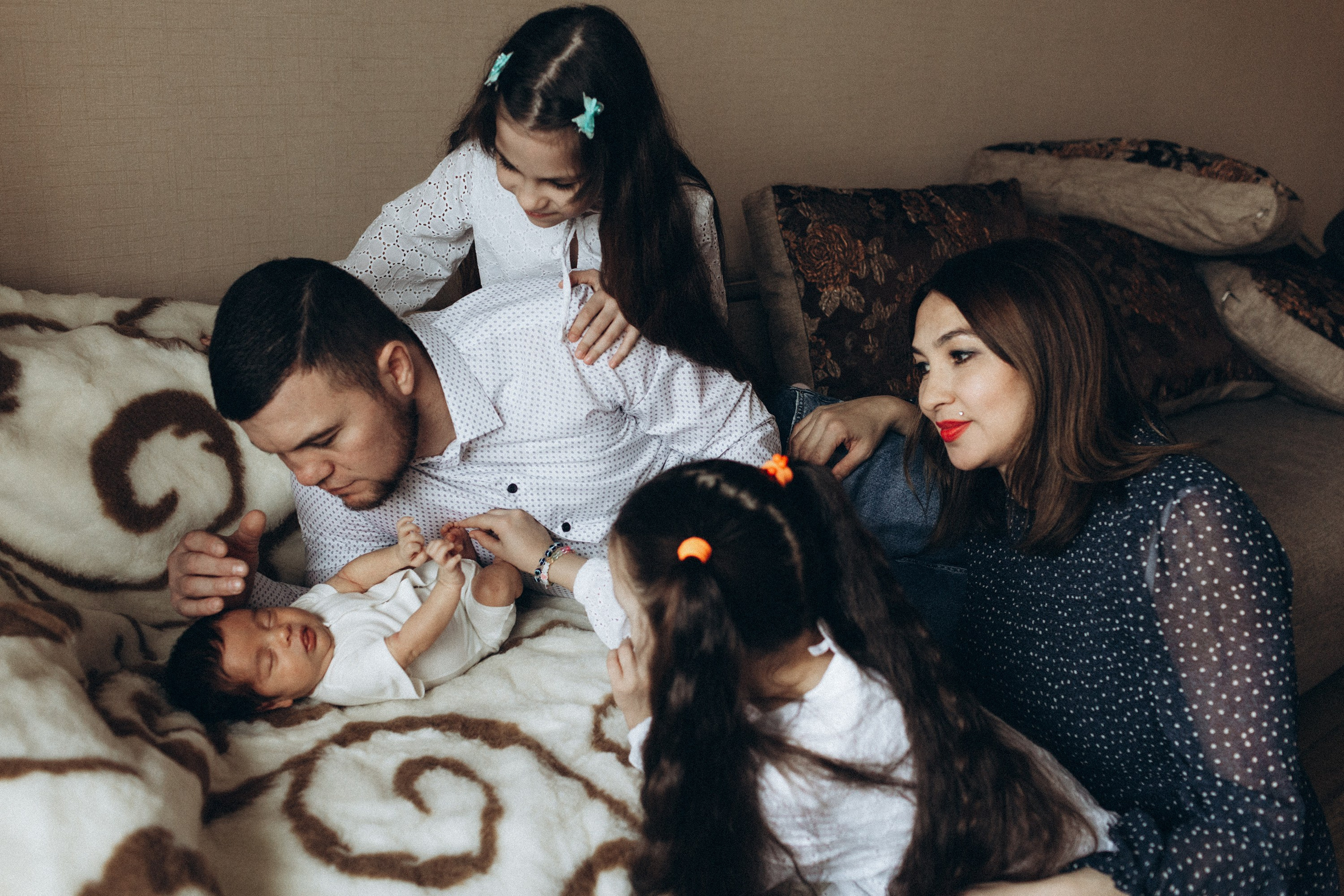 Муслим, Элина, Шакира, Эвелина, Шухрат. Семейный фотограф Томск