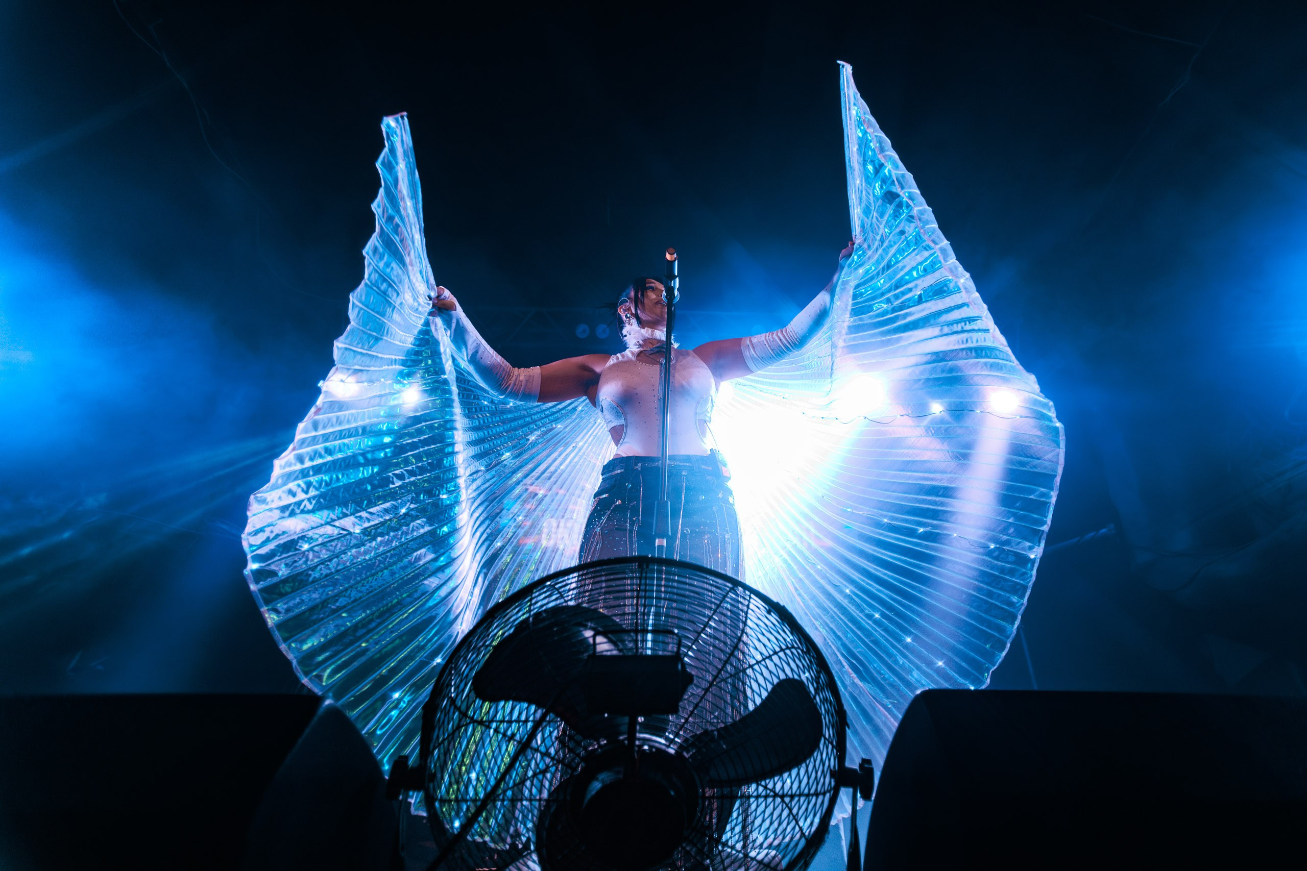 07.03.25 KRASKI. Репортажный фотограф Екатеринбург | Яркий, качественный репортаж | Концерты, клубы, репортаж, праздники, корпоративы