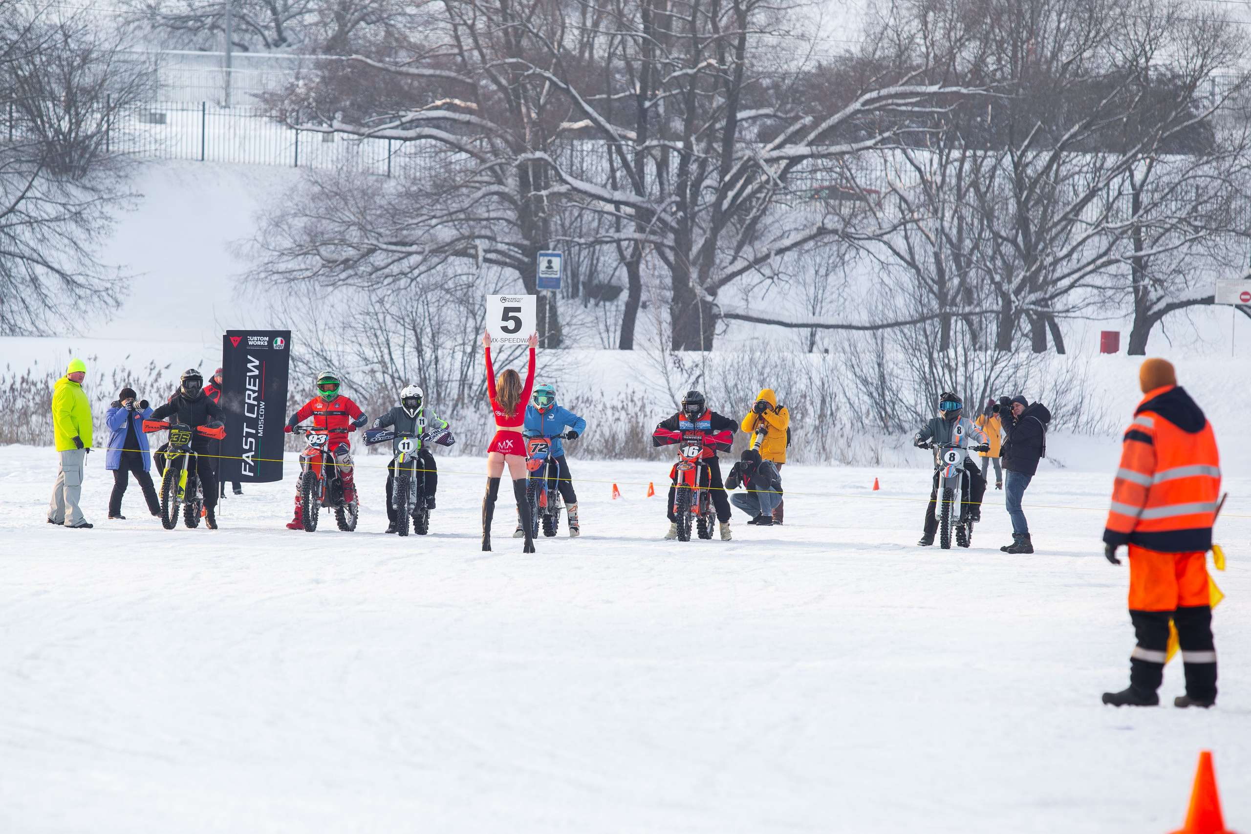 Всероссийские соревнования и Кубок МФР по мотокроссу на льду 1 этап Серии MX-Speedway 2026. Репортажный фотограф в Москве