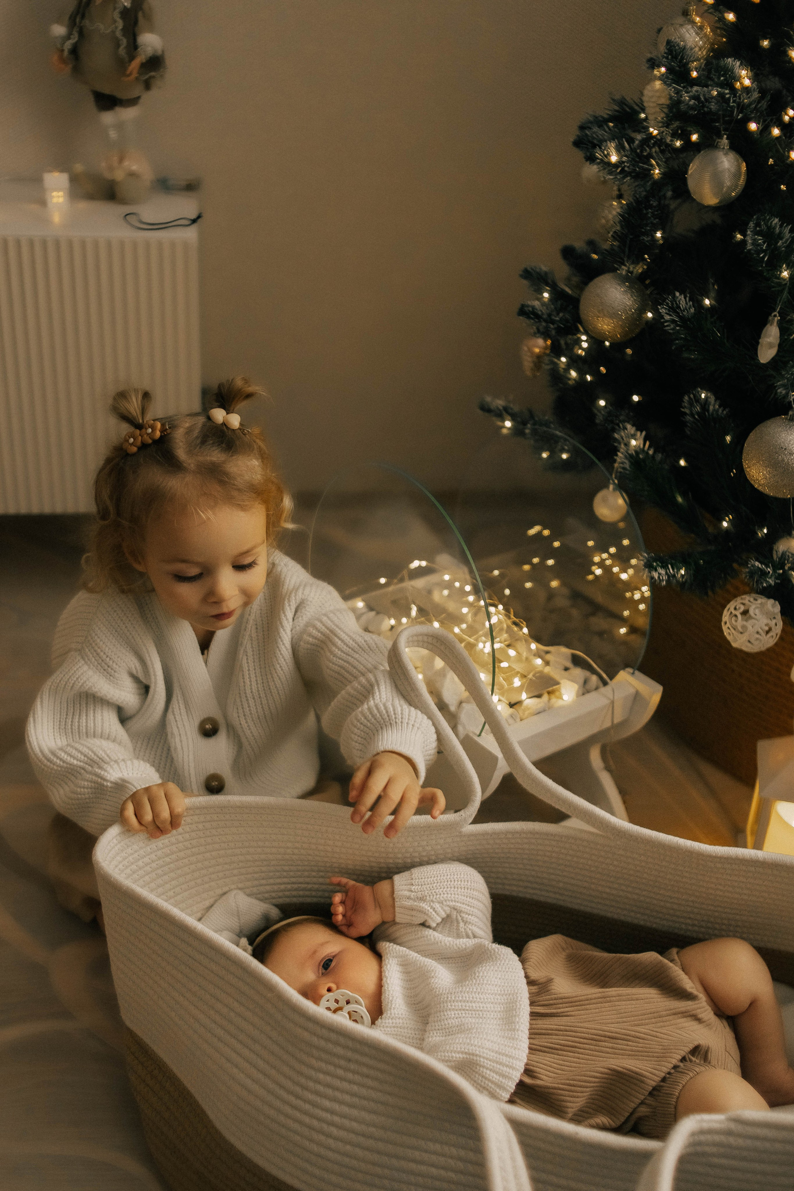 Анастасия, Андрей, Ариша и Анюта. Главная