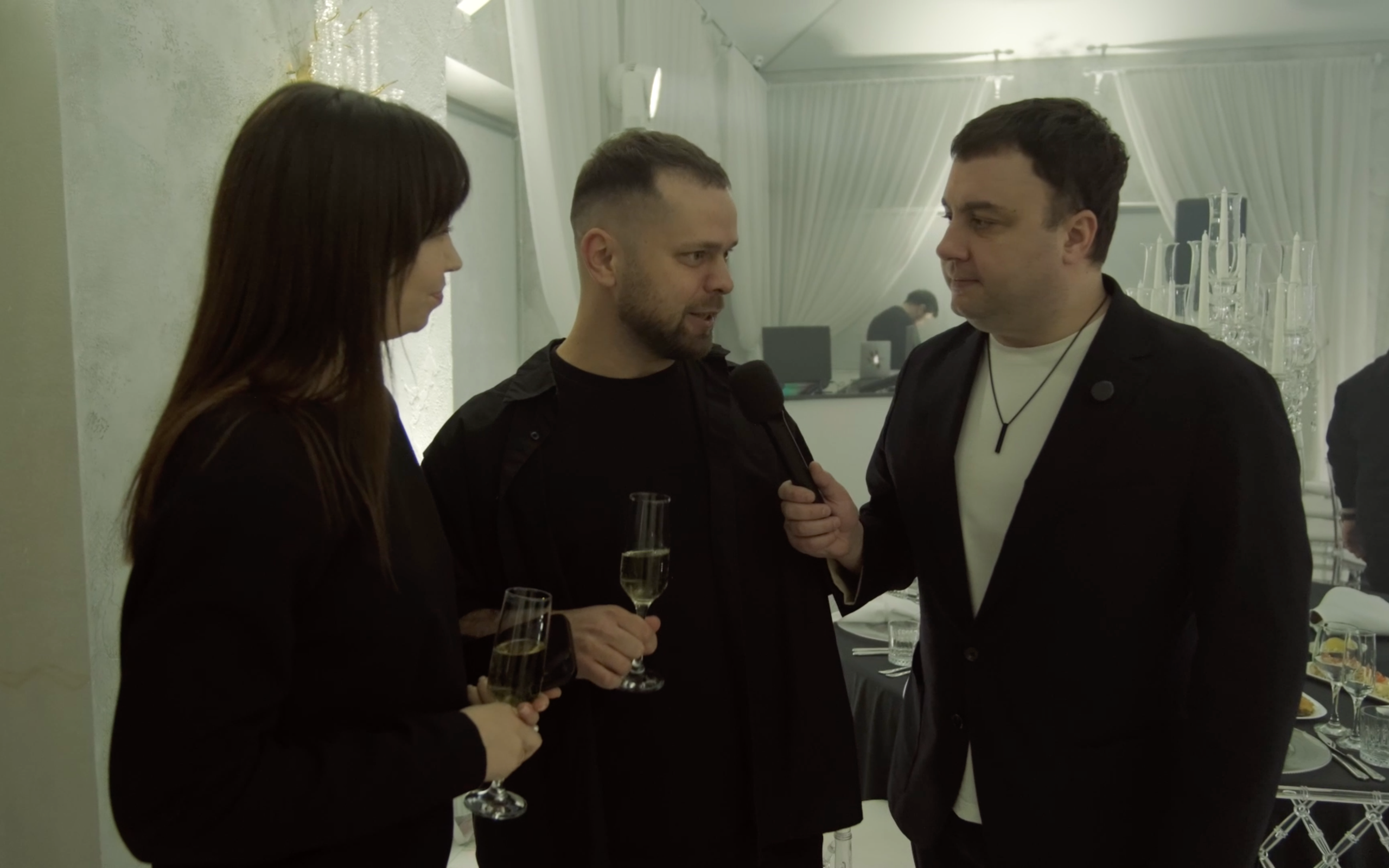 Зеркало времени. Репортажный видеограф Илья Сухоносиик