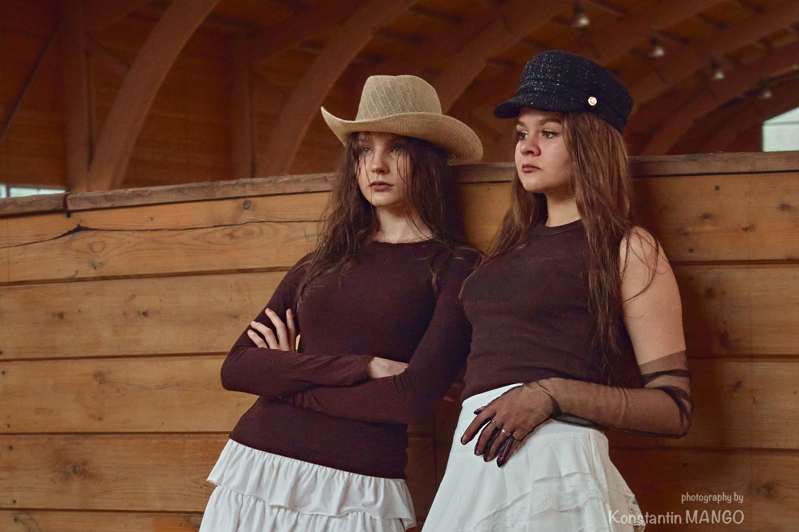 Фотопрогулка для Виктории и Полины на лошадях. Фотограф в Рязани. Свадьба, семейное фото, портрет. Константин Манго