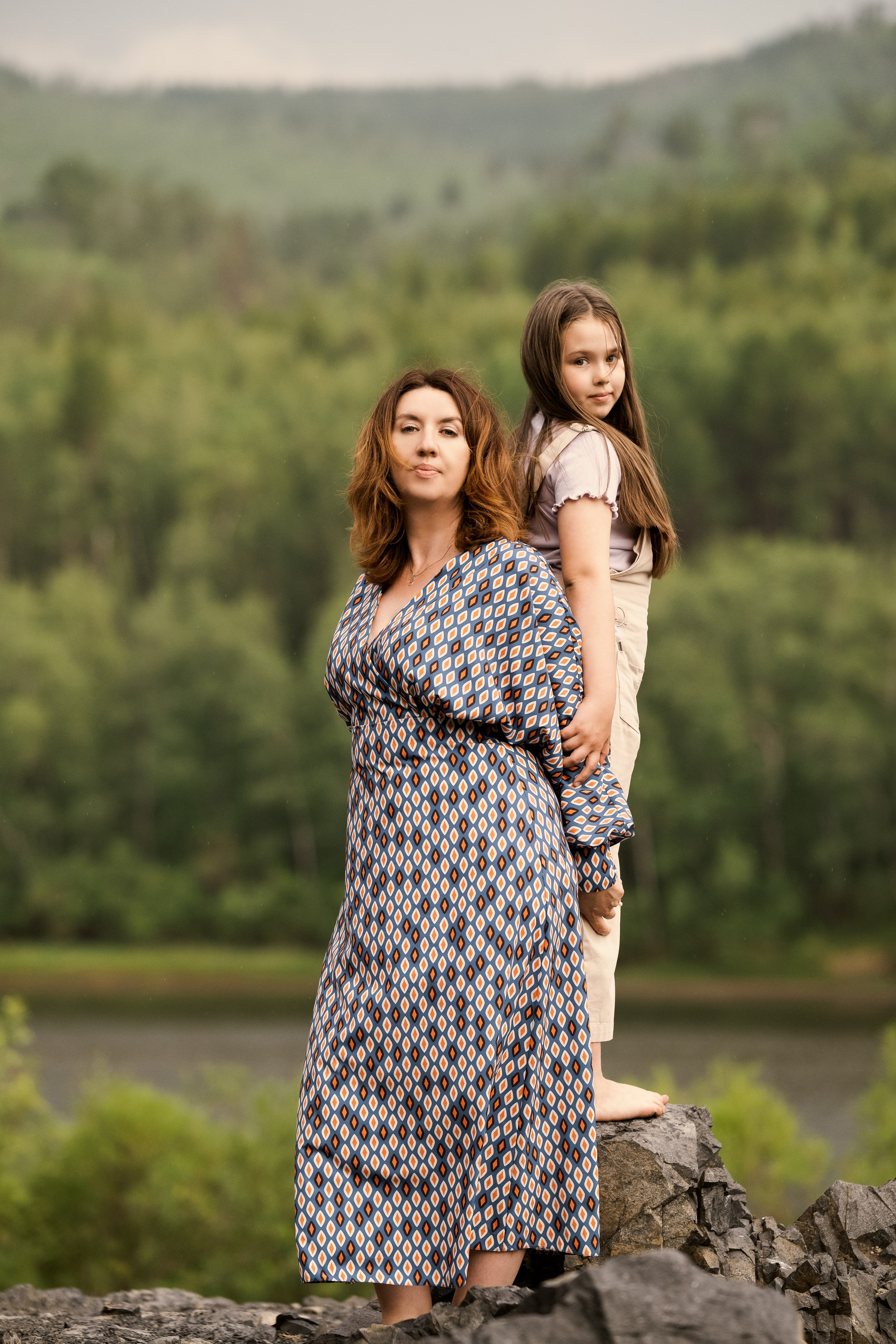 Семейная фотосессия на природе. Портретный фотограф в Чите Анна Камратова. Помогу Вам создать историю, в которой Вы — главный герой!