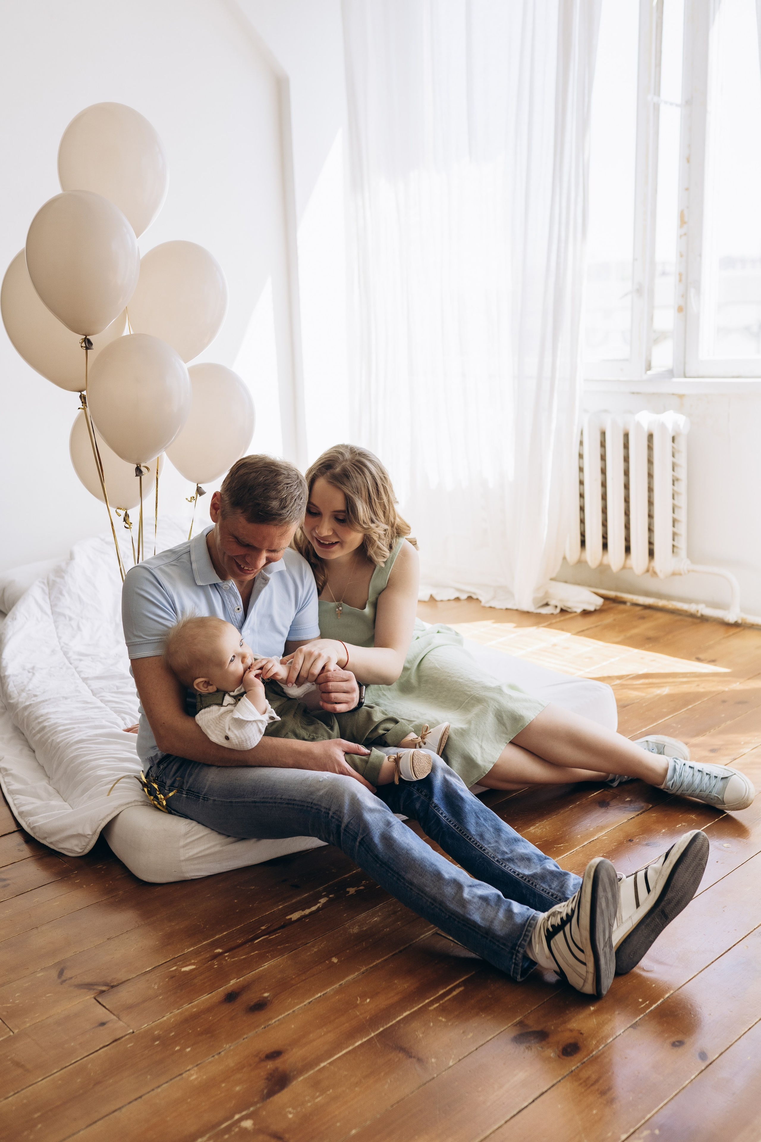 Семейная фотосессия в студии в Москве, семейный фотограф Анна Полушина. Свадебный фотограф в Москве Анна Полушина