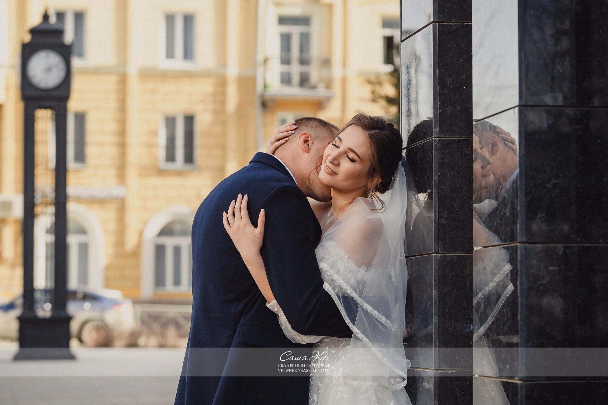 Свадебная фотосессия С&А на Садовой, 19. Свадебный, семейный и event фотограф в Новосибирске и Новосибирской области Саша Кё