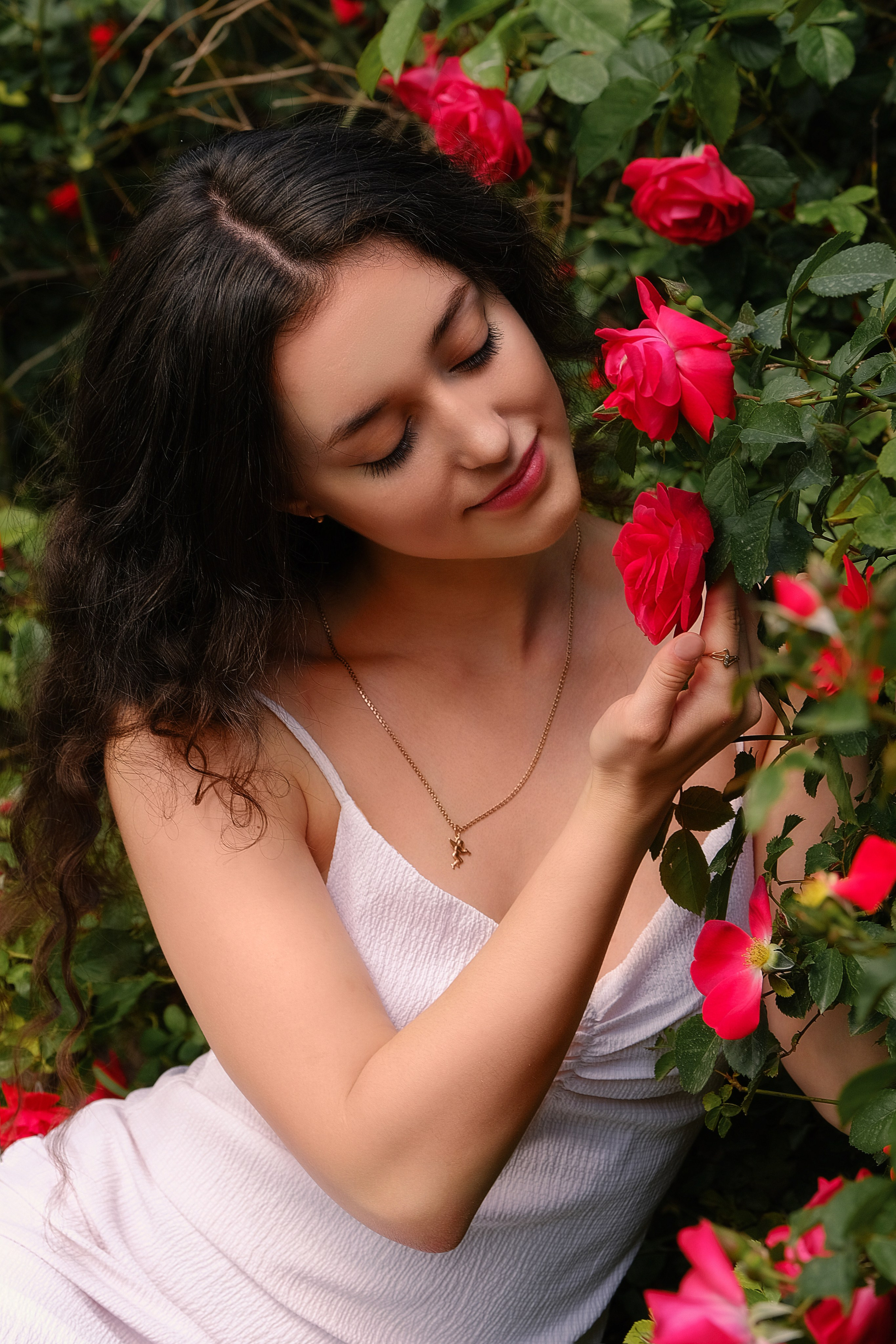 Фотосессия в садах: Персик, лаванда, мак, виноград, подсолнух, ромашка, сирень и др. Профессиональная фотосъемка в Крыму. Натуральные эмоции и живые кадры. Забронируйте дату прямо сейчас!