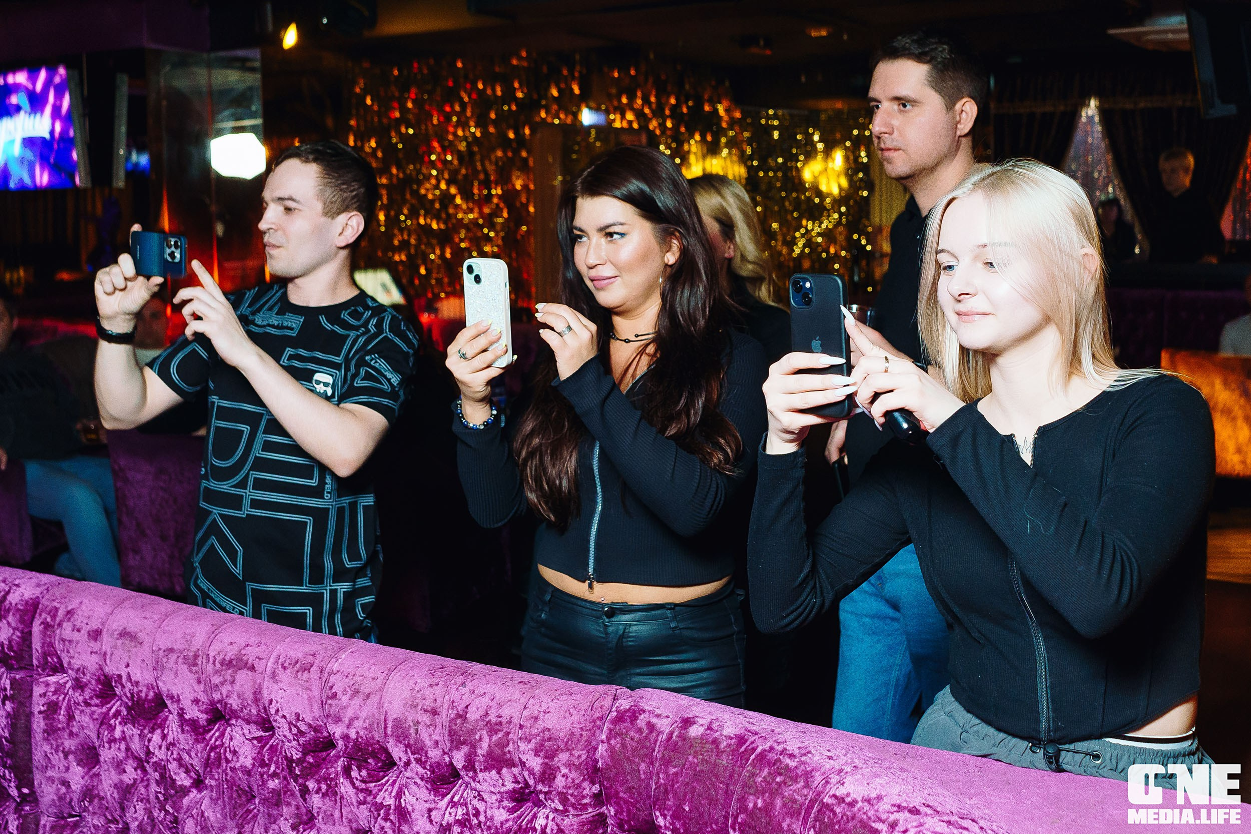 Фоторепортаж из караоке-клуба Эйфория. One Media Life: фоторепортажи, фотоотчеты с мероприятий и заведений