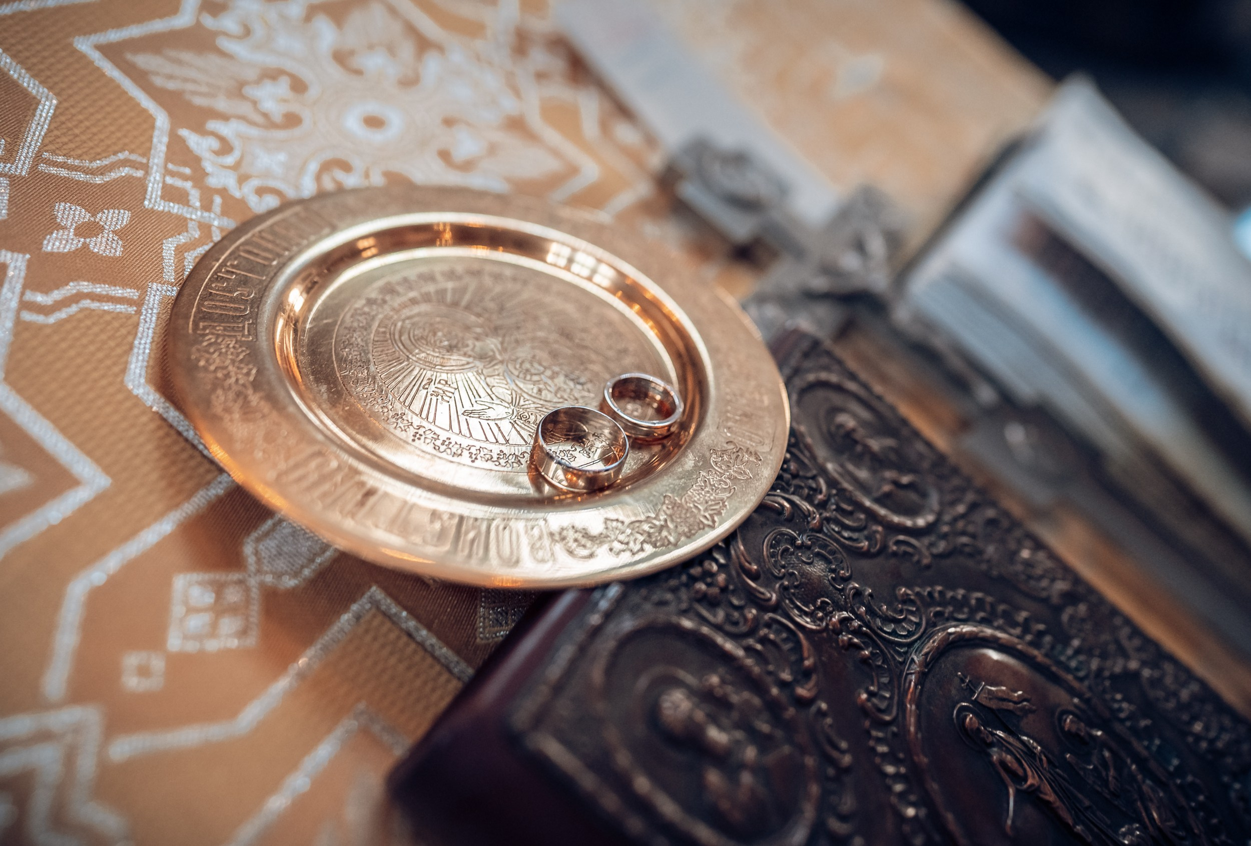 Венчание в храме Воскресения Христова пос. Форос. Церковный фотограф Севастополь