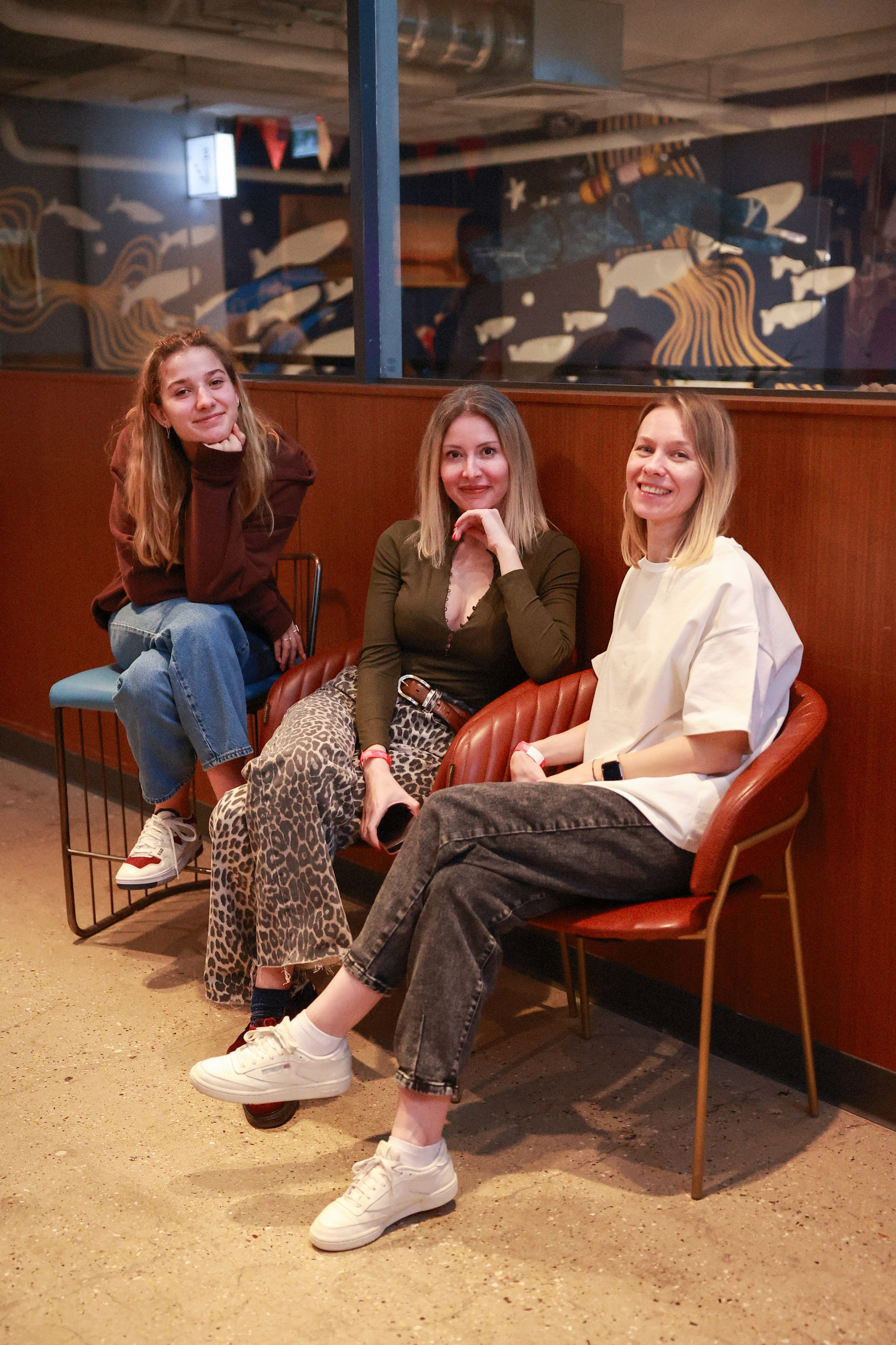 7–8 марта 2025 в пространстве «Три вокзала. Депо» / День 1 / фото Саша Жукова. Фотоотчеты «Ламбада-маркета»