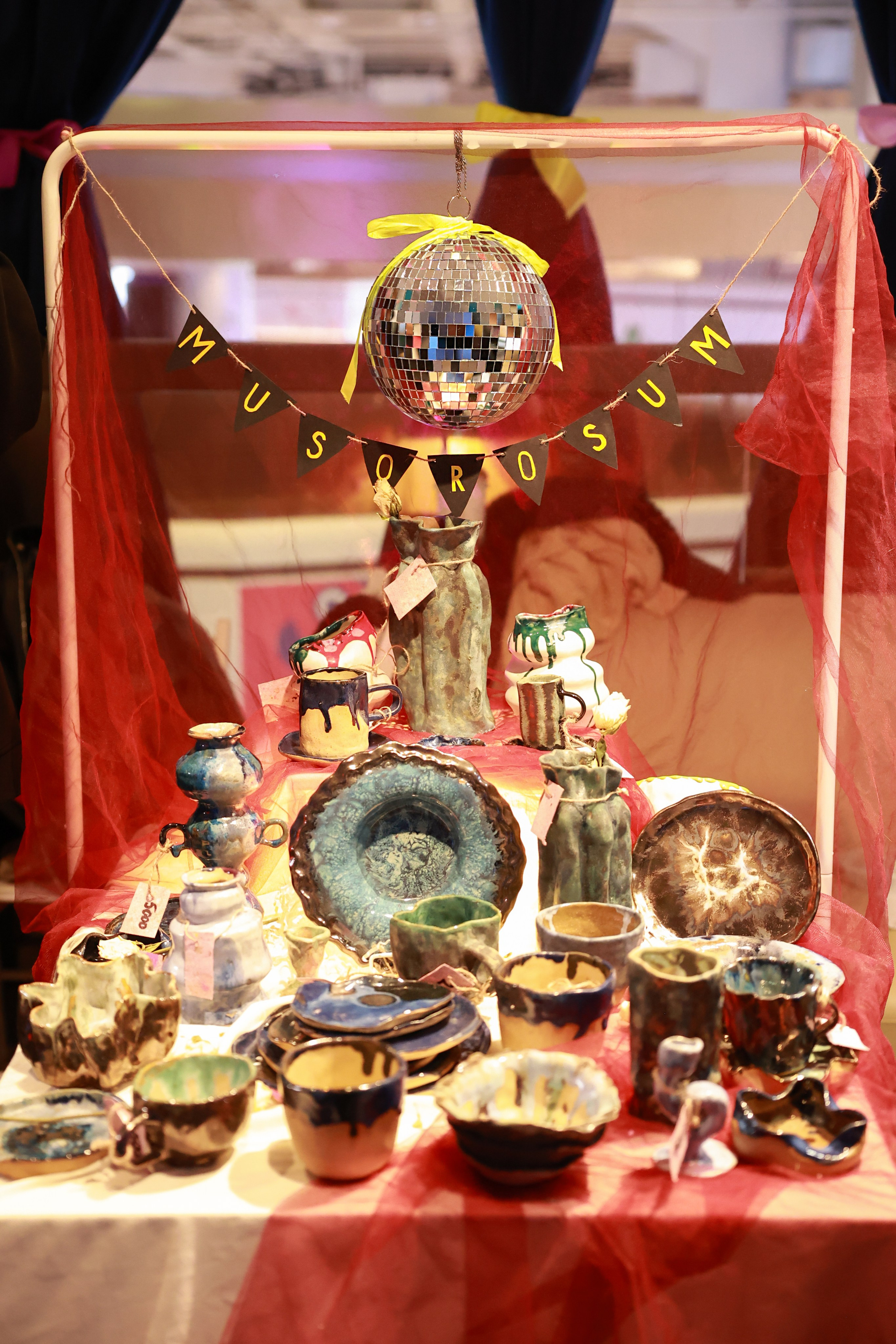 2–3 марта 2024 в пространстве «Три вокзала. Депо» / День 2 / фото Саша Жукова. Фотоотчеты «Ламбада-маркета»