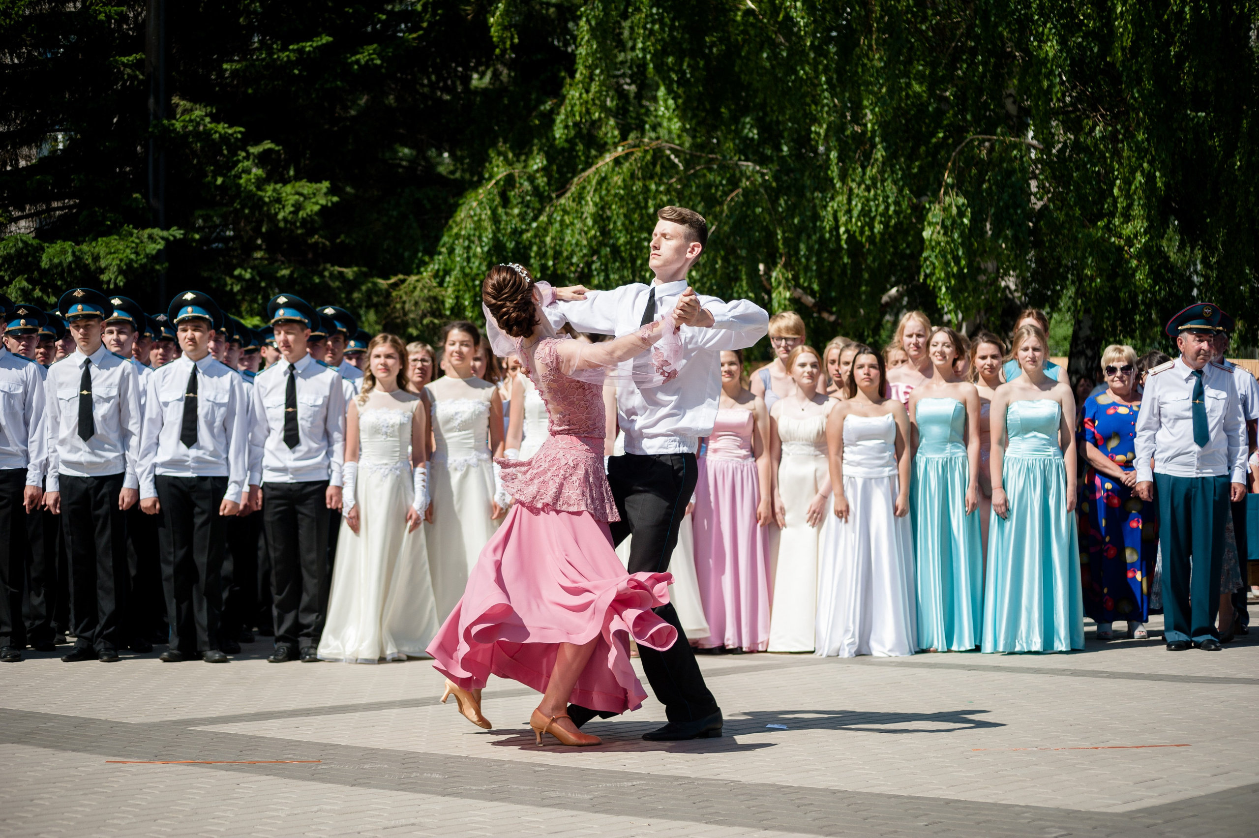 ВЗРОСЛЫЙ РЕПОРТАЖ. Приветствую! Меня зовут Александра, я занимаюсь репортажной и предметной съемкой в Красноярске