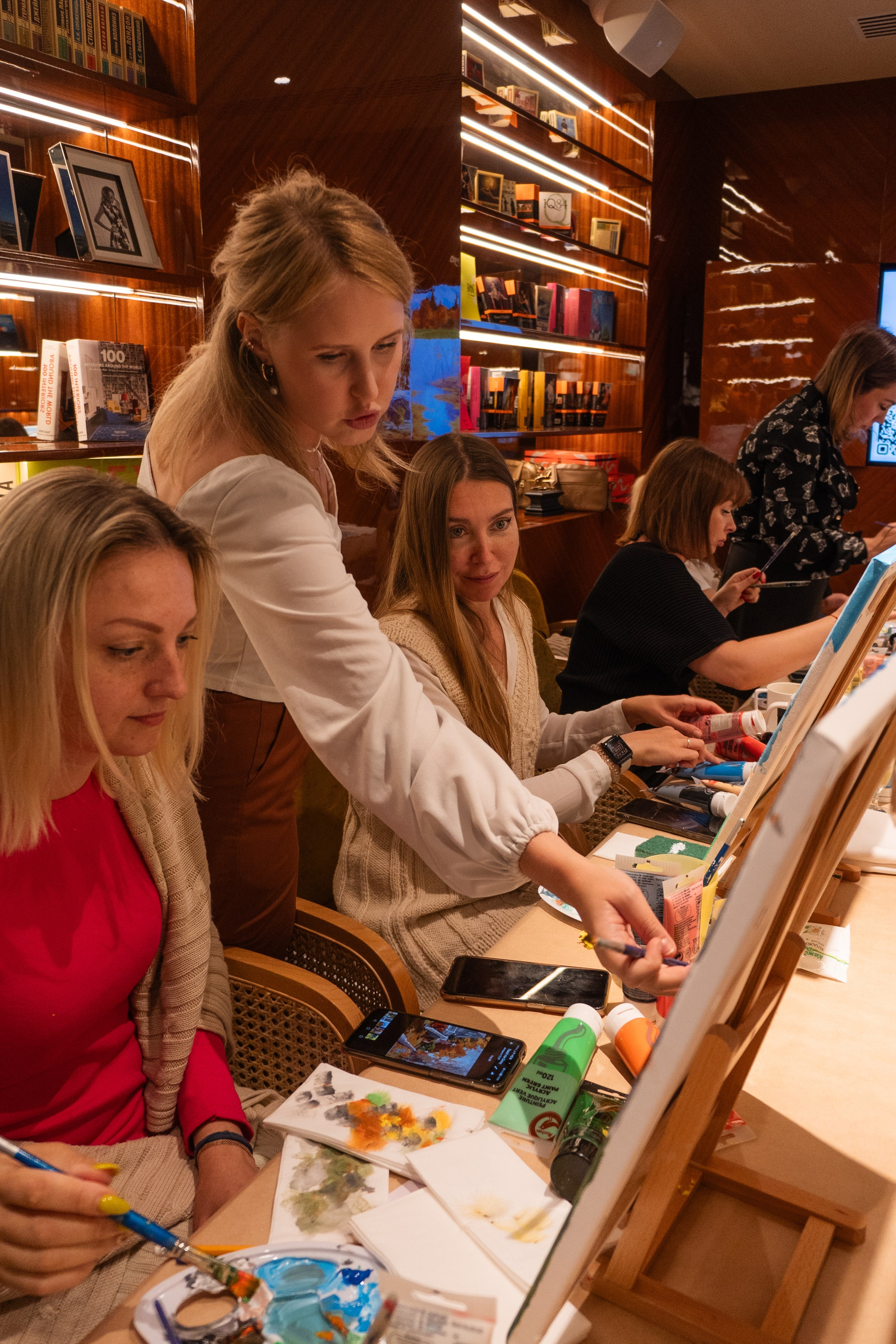 Корпоратив Teach Me Art 3. Портретный фотограф в Москве и Санкт-Петербурге Арина Чех