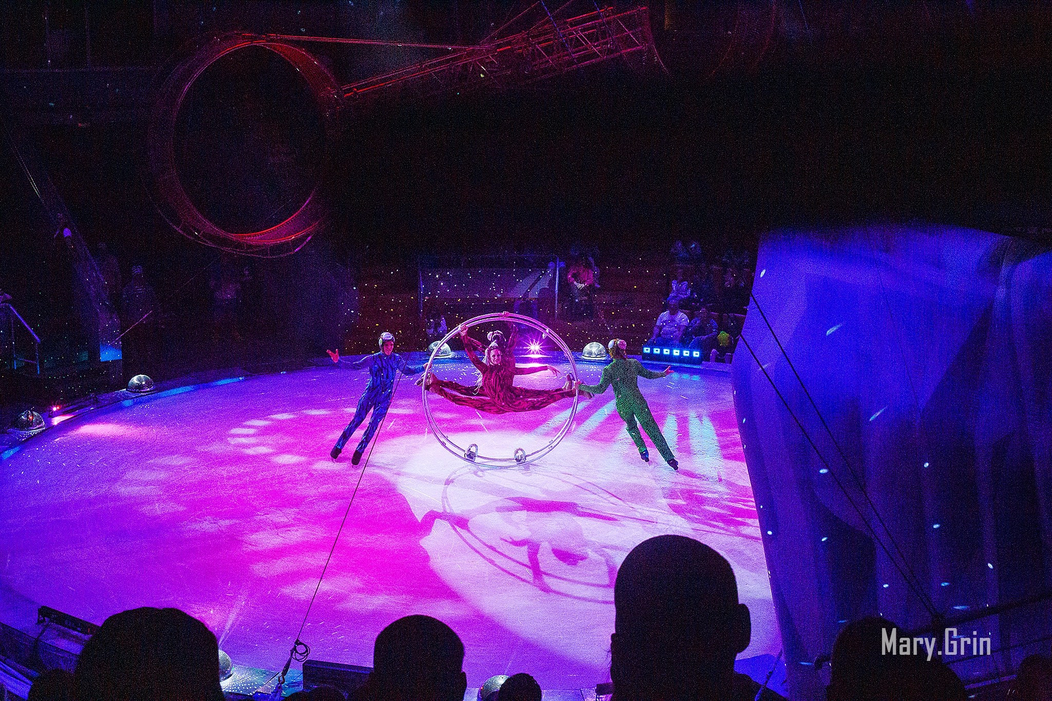 Цирк на льду. Айсберг с белыми медведями. Детский и семейный фотограф, фотограф мероприятий Нижний Новгород