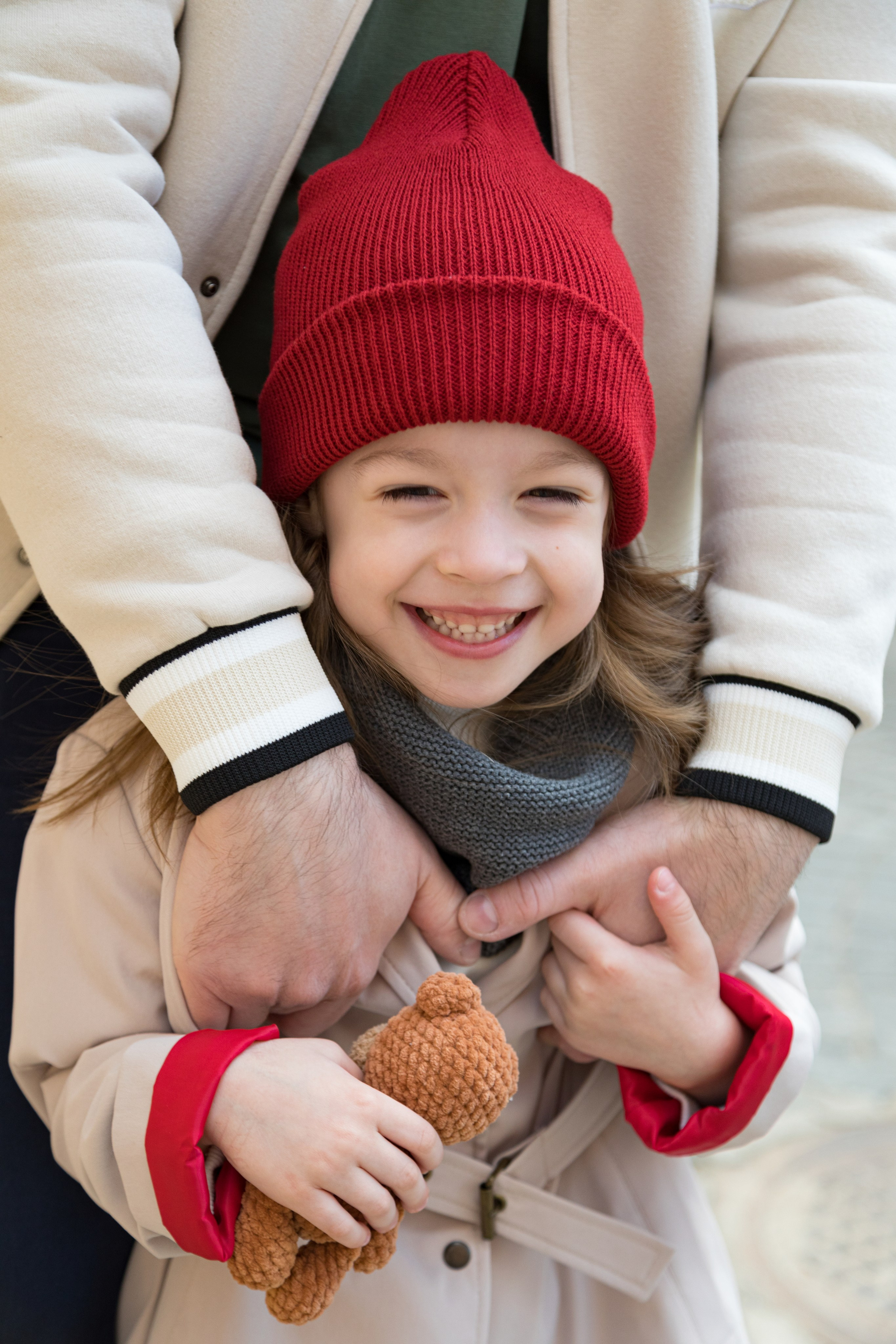 Весенняя фотопрогулка папы и дочки на Васильевском острове. Детский и контент фотограф Надя Волкова Санкт-Петербург