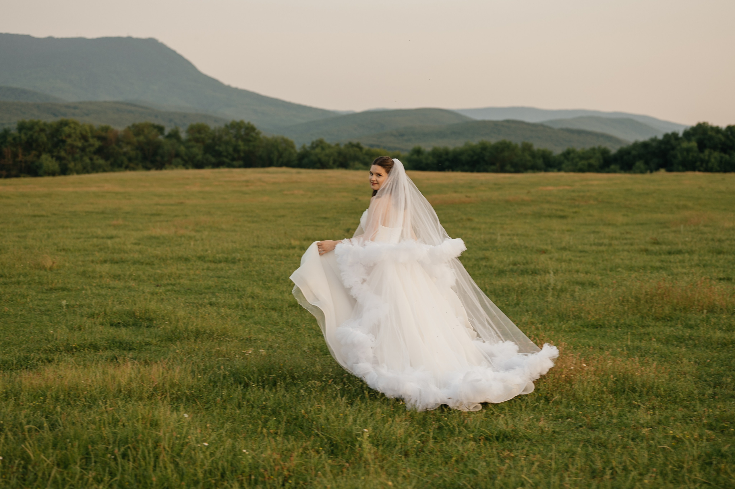 Свадебная съёмка в горах. Свадебный и семейный фотограф в Краснодаре Алина Мельник
