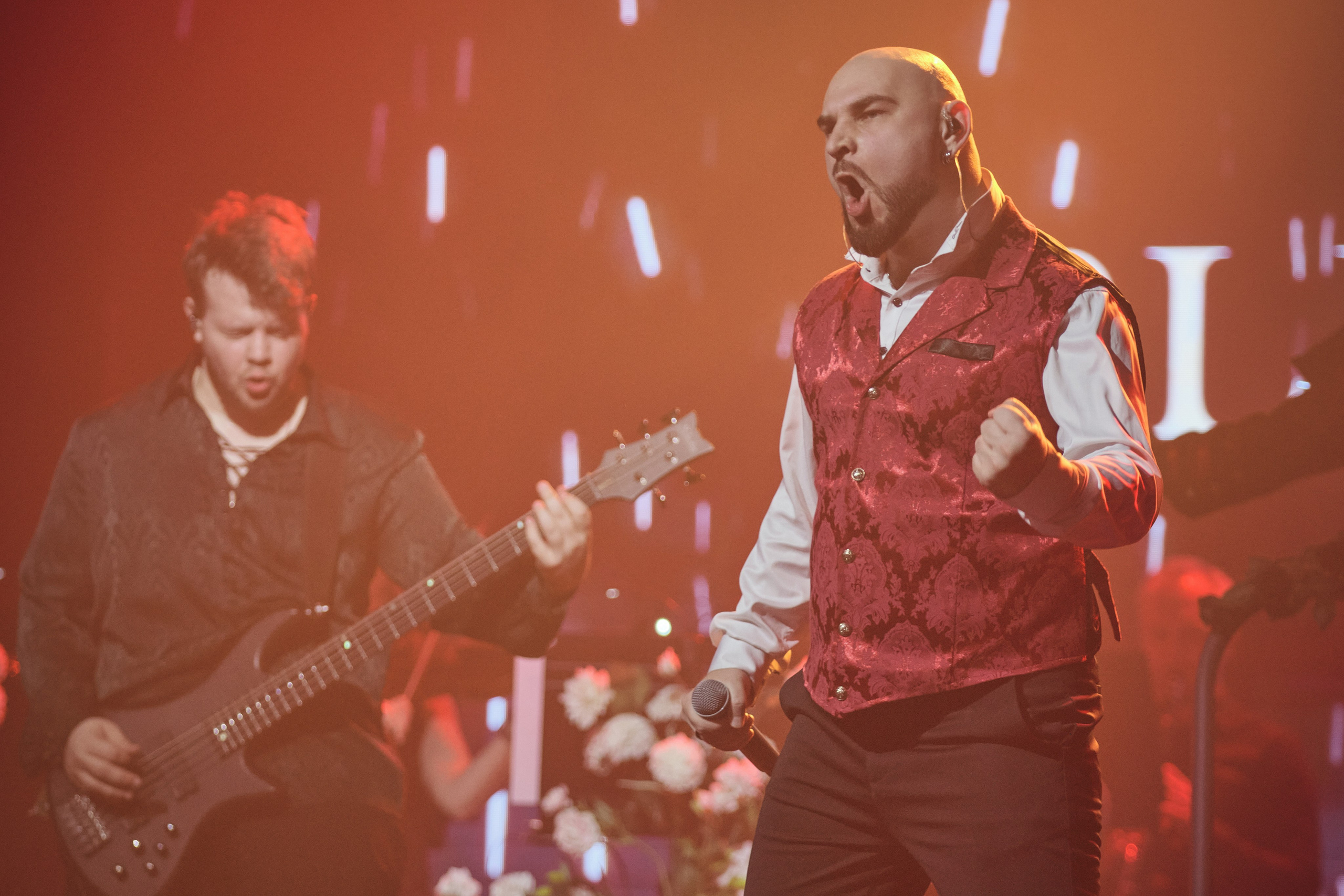 Saphath с симф.оркестром. Фотограф. г. Южно-Сахалинск. Олег Толстов