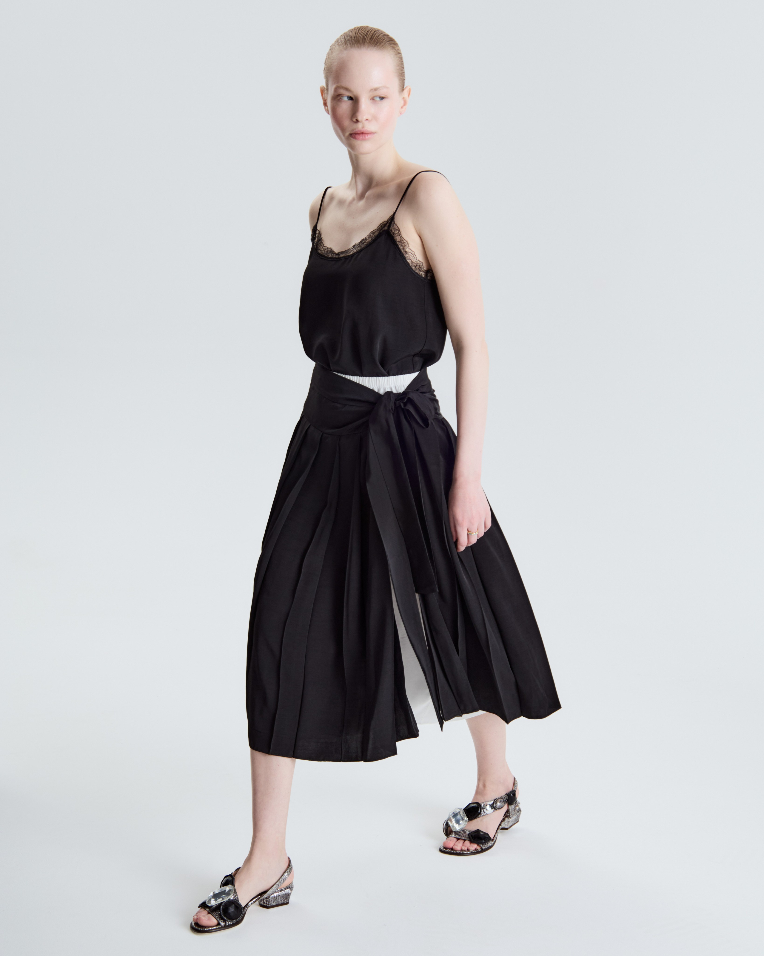 Room513. Фотограф и видеограф для брендов в Москве